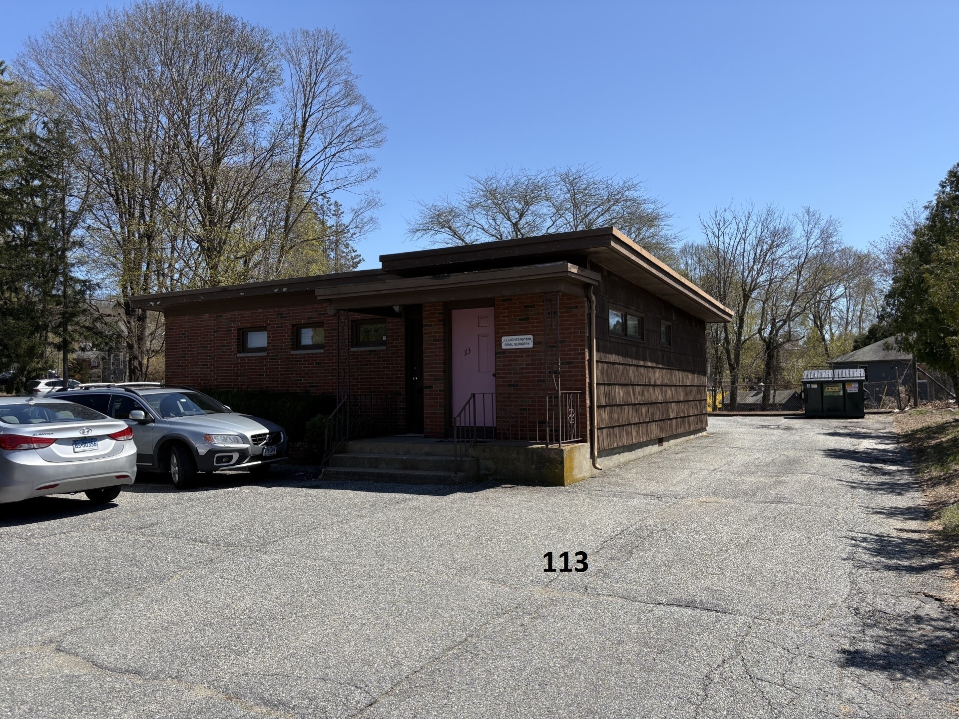 113-115 Lafayette St Property Photo 6