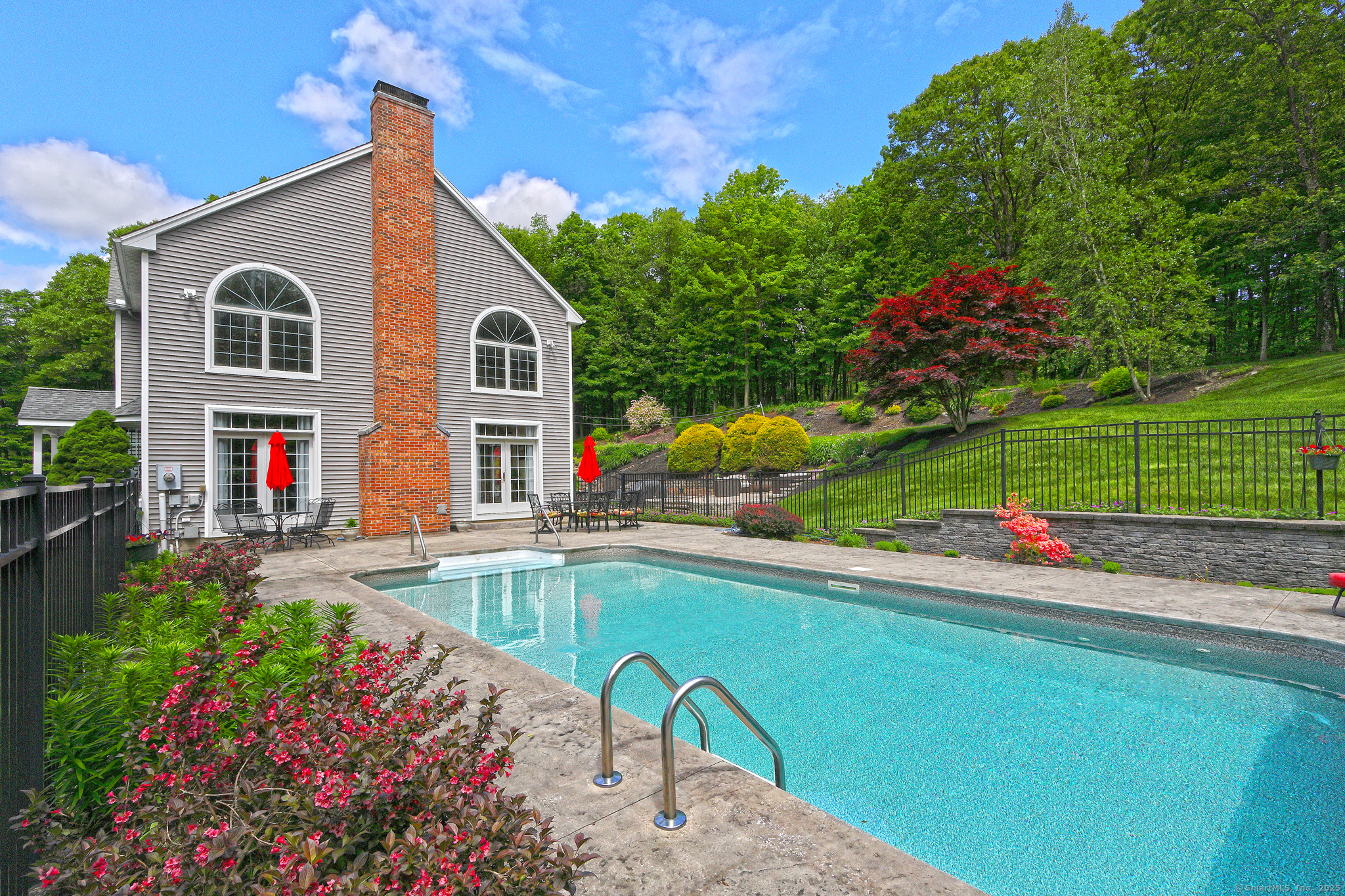 250 Wooding Hill Road Property Photo 1