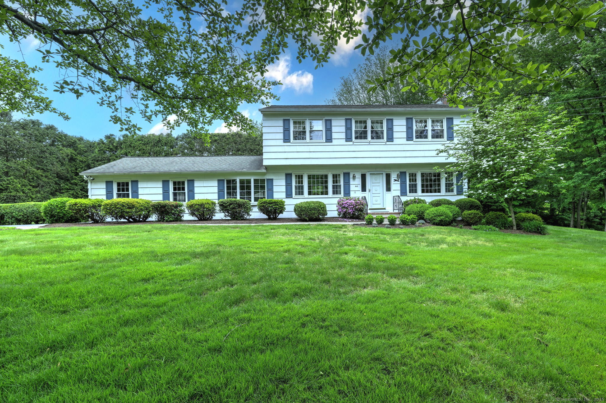 481 Clearbrook Road Property Photo 1