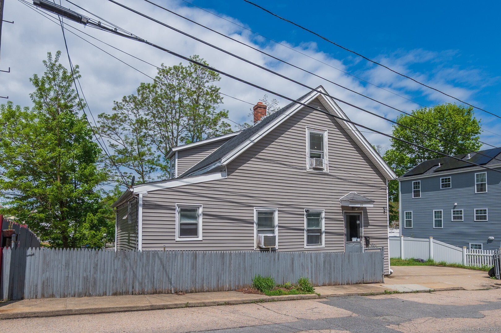 52 Luna Street Property Photo 1