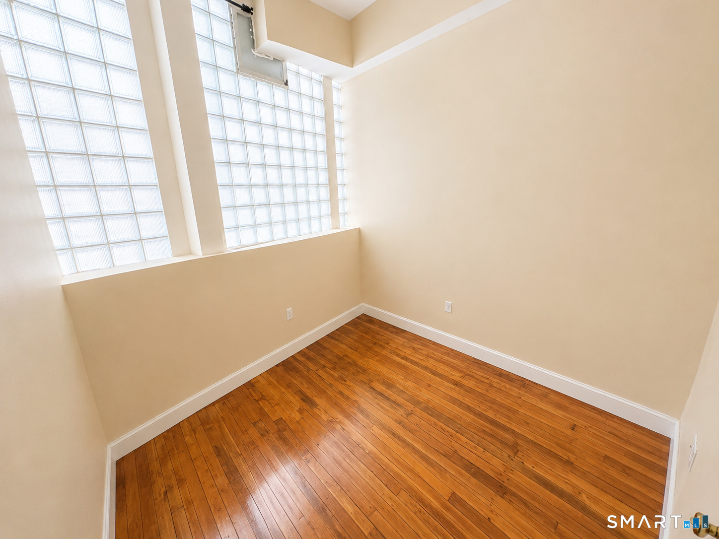 105 Bank 1d Street Property Photo 7