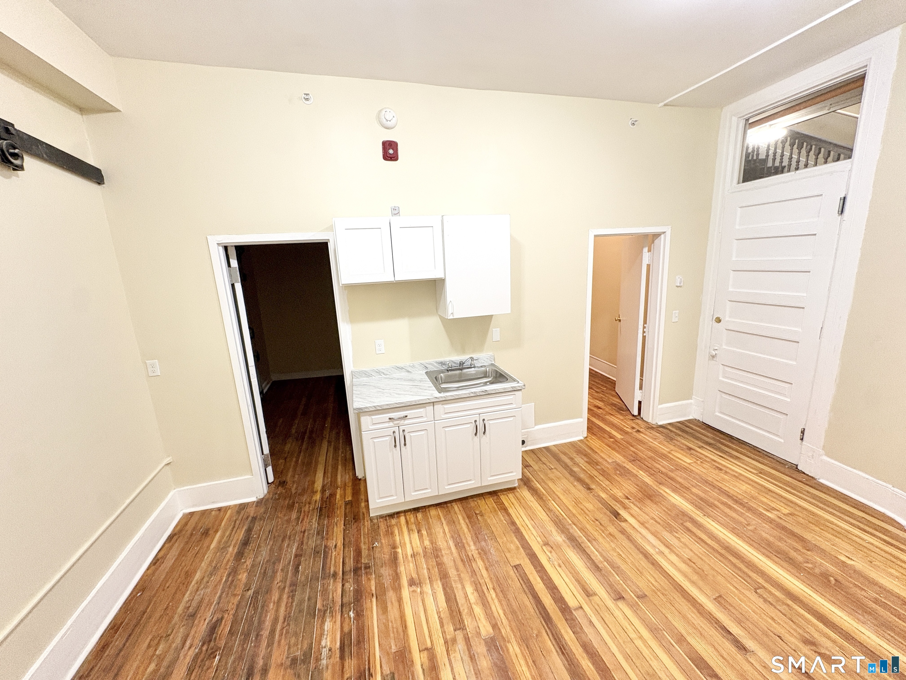 105 Bank 3c Street Property Photo 3
