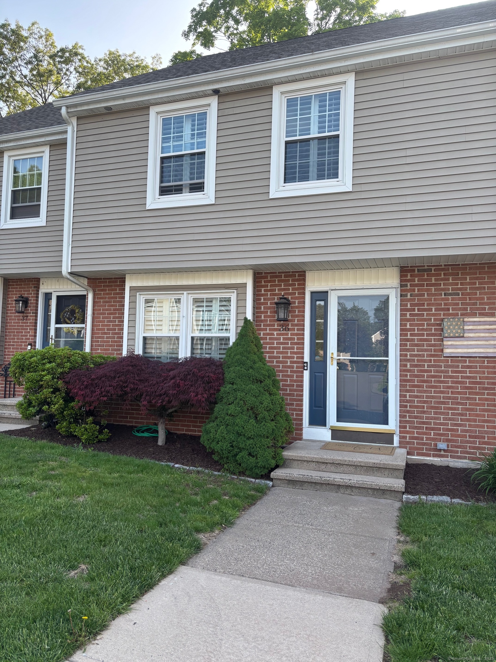 175 Berlin Apt 36 Avenue Property Photo 1