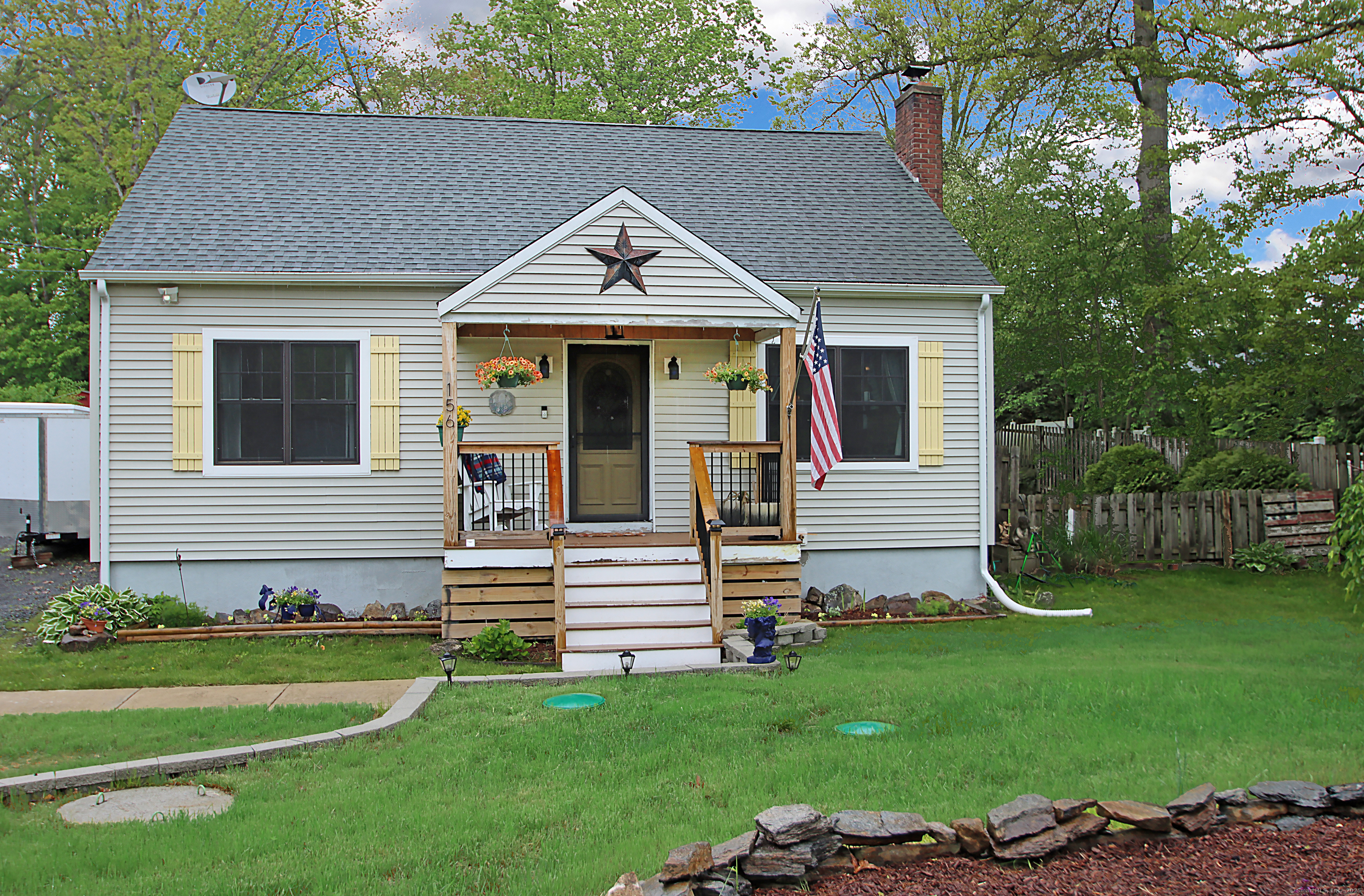 156 Clinton Hill Road Property Photo 1
