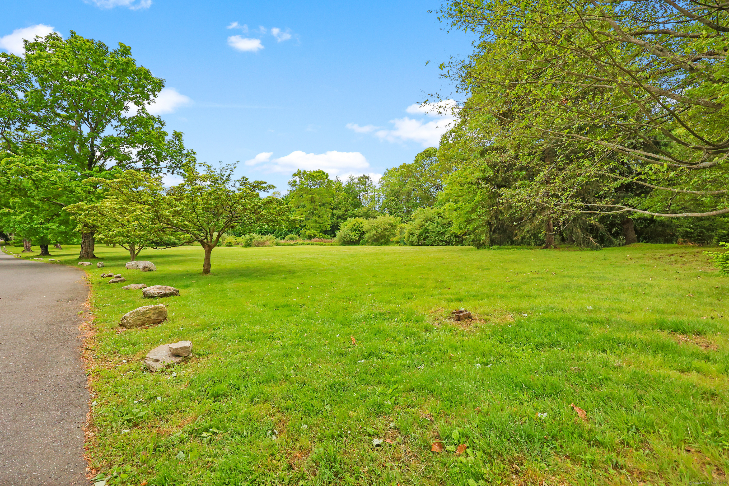 16 Katydid Lane Property Photo 4