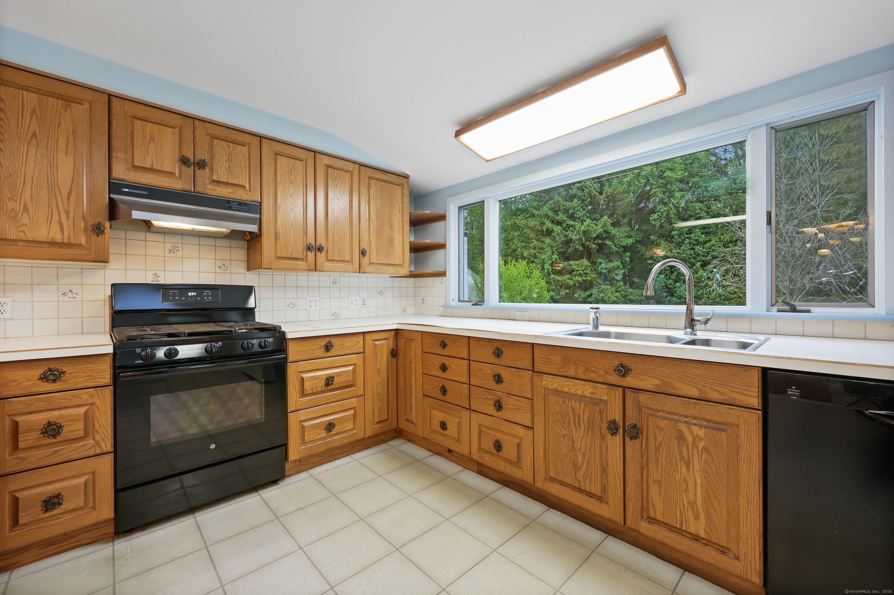 16 Katydid Lane Property Photo 16