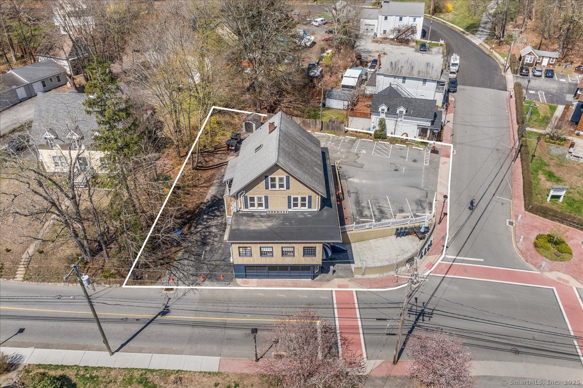 107 Main St