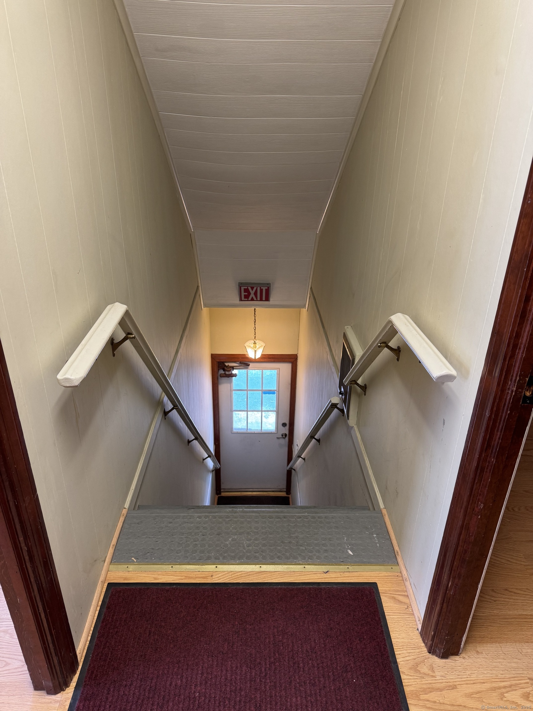111 River Road Property Photo 3
