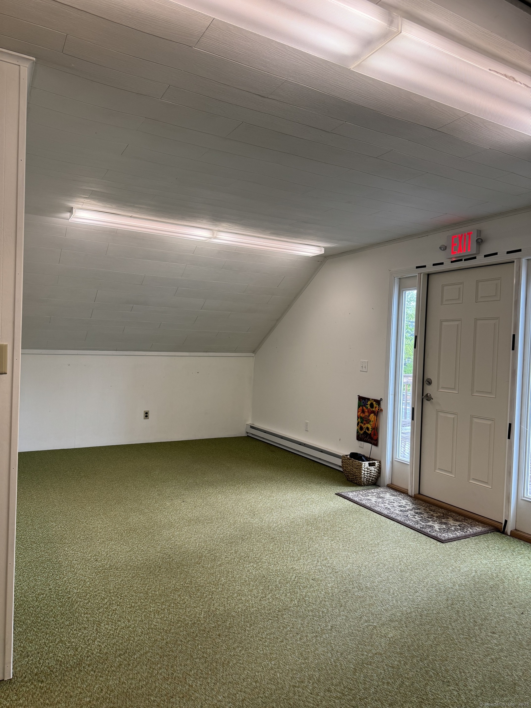 111 River Road Property Photo 12