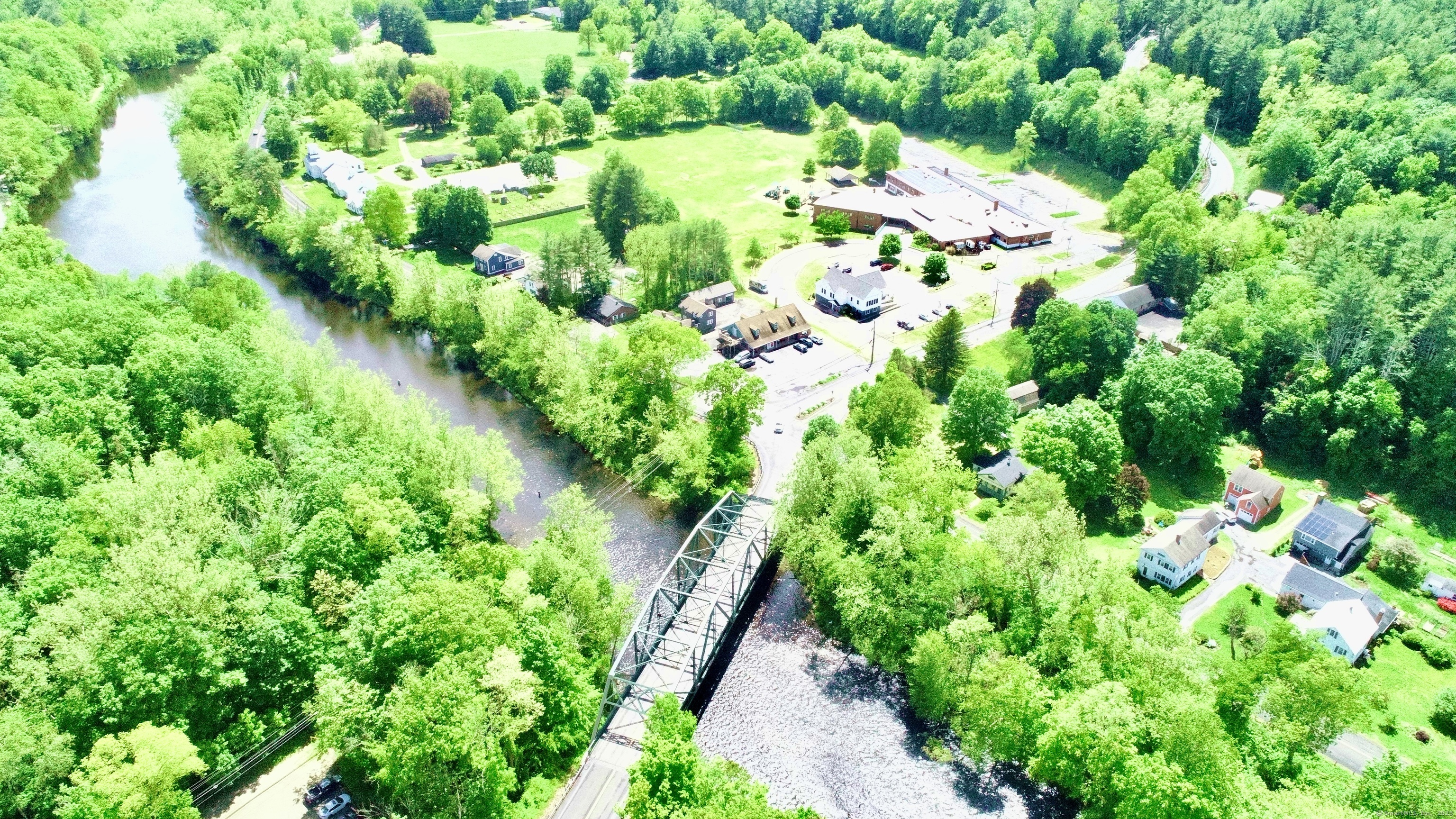 111 River Road Property Photo 25