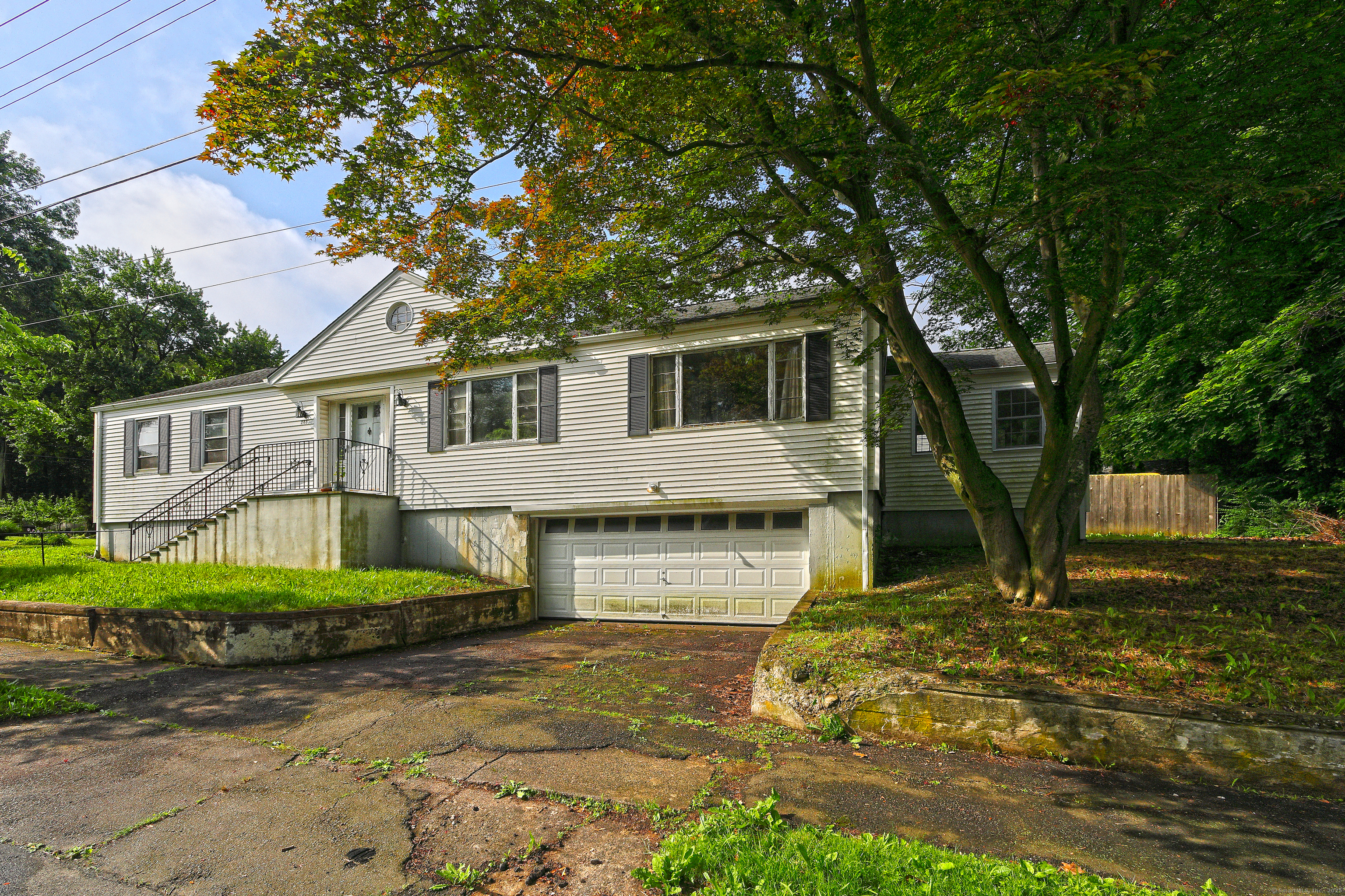 246 Ray Rd