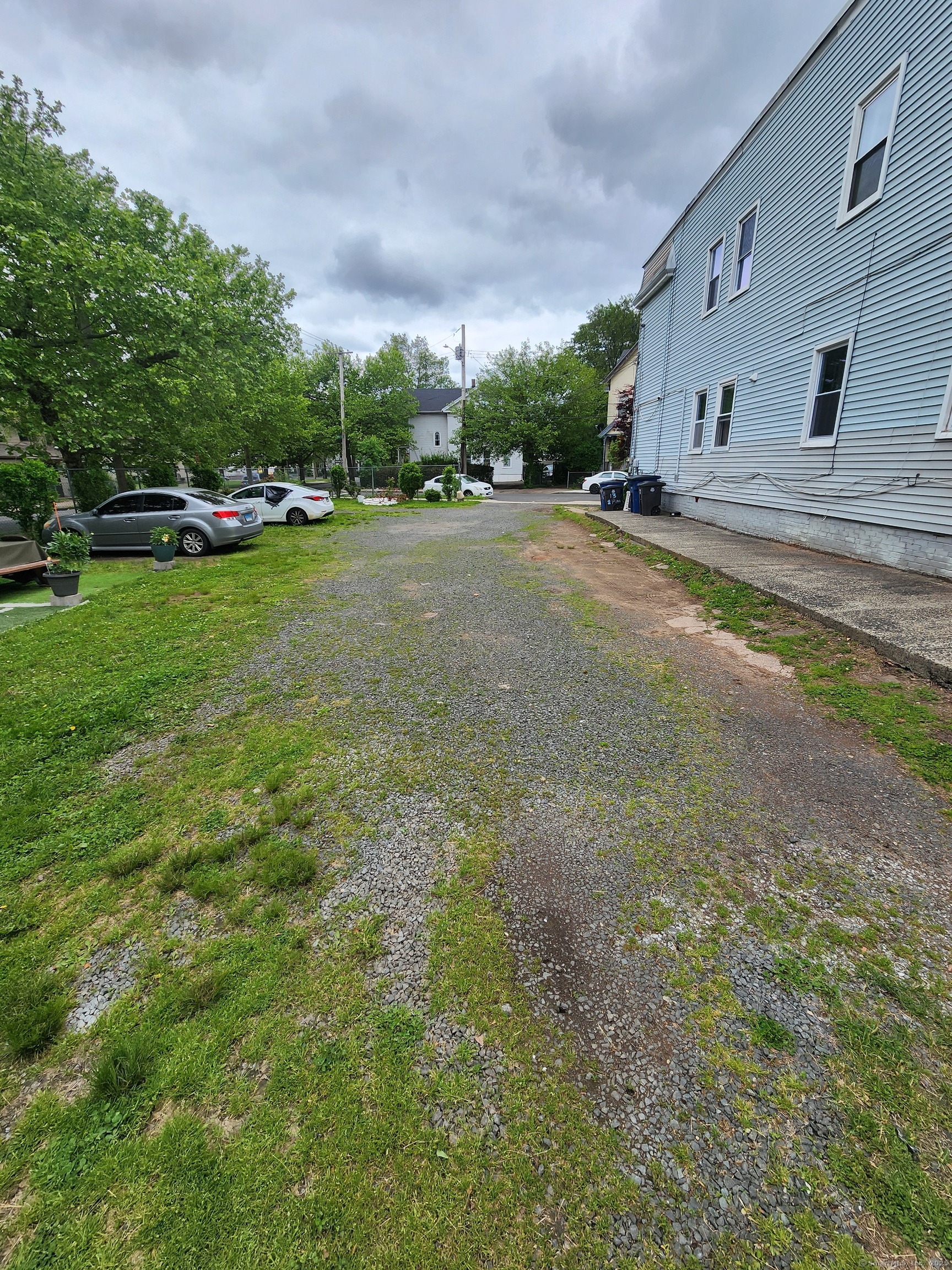 527 Washington Avenue Property Photo 6