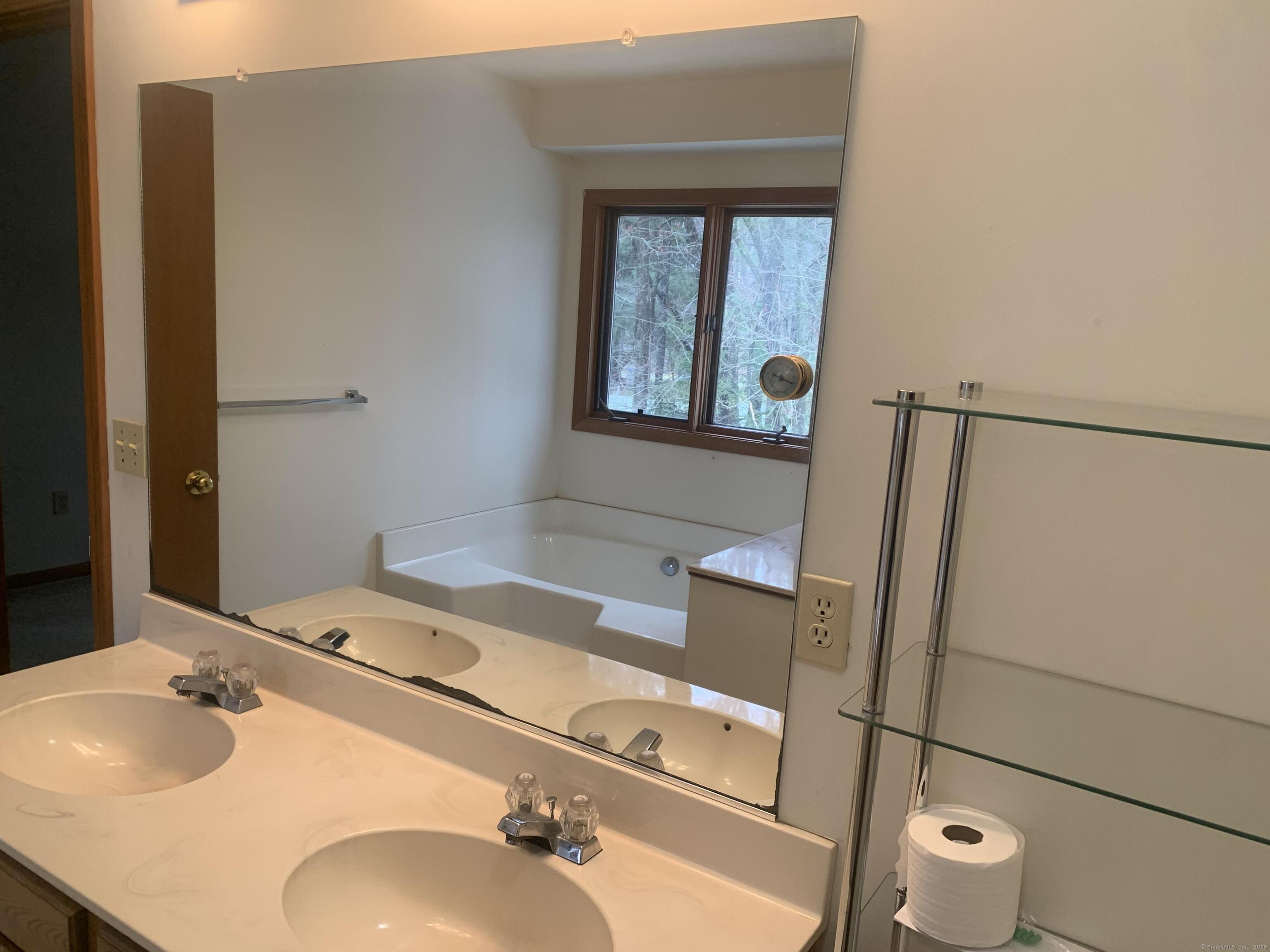 58 Amanda Circle Property Photo 17
