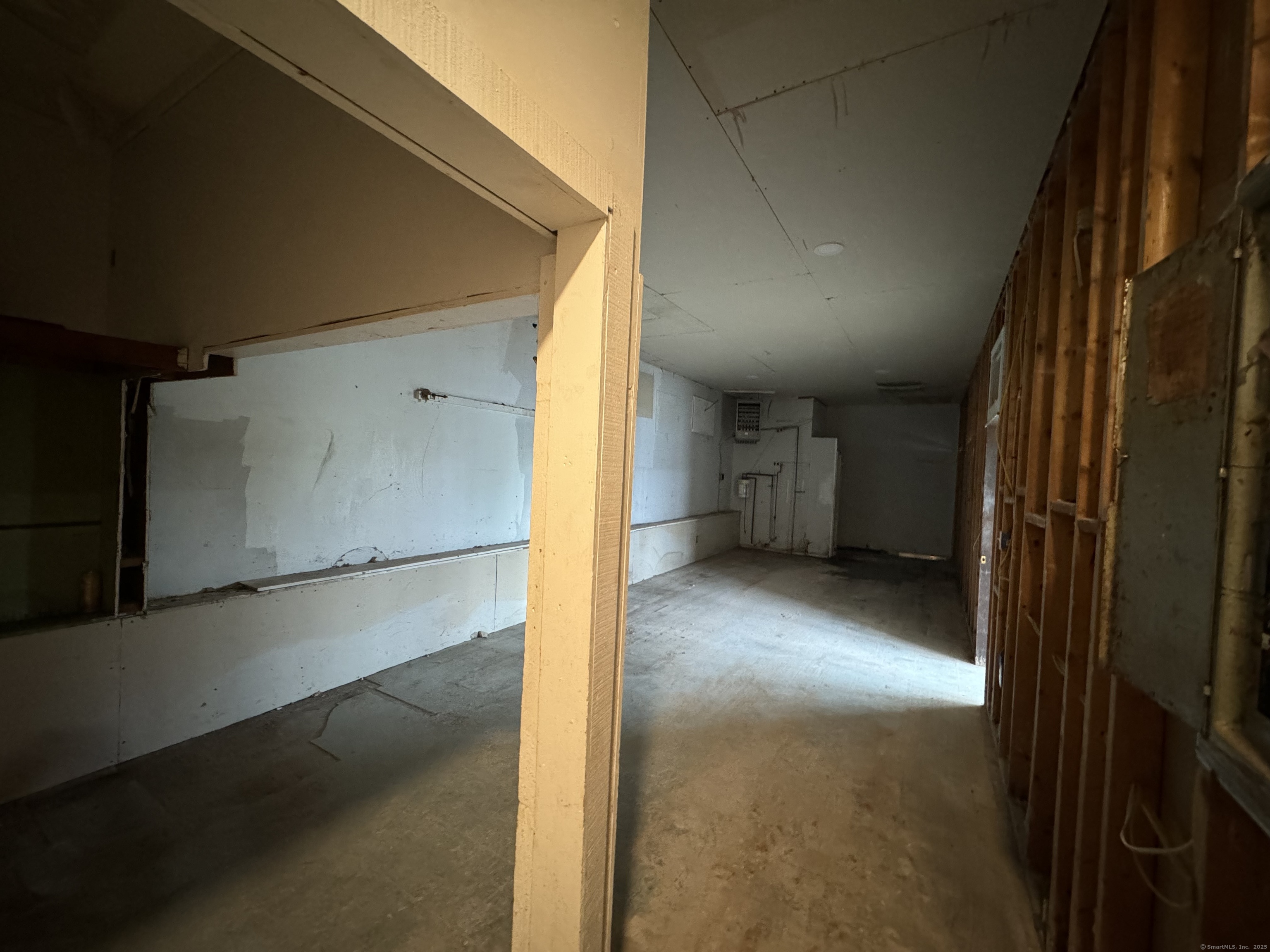 392 Eastern Point Road Property Photo 15