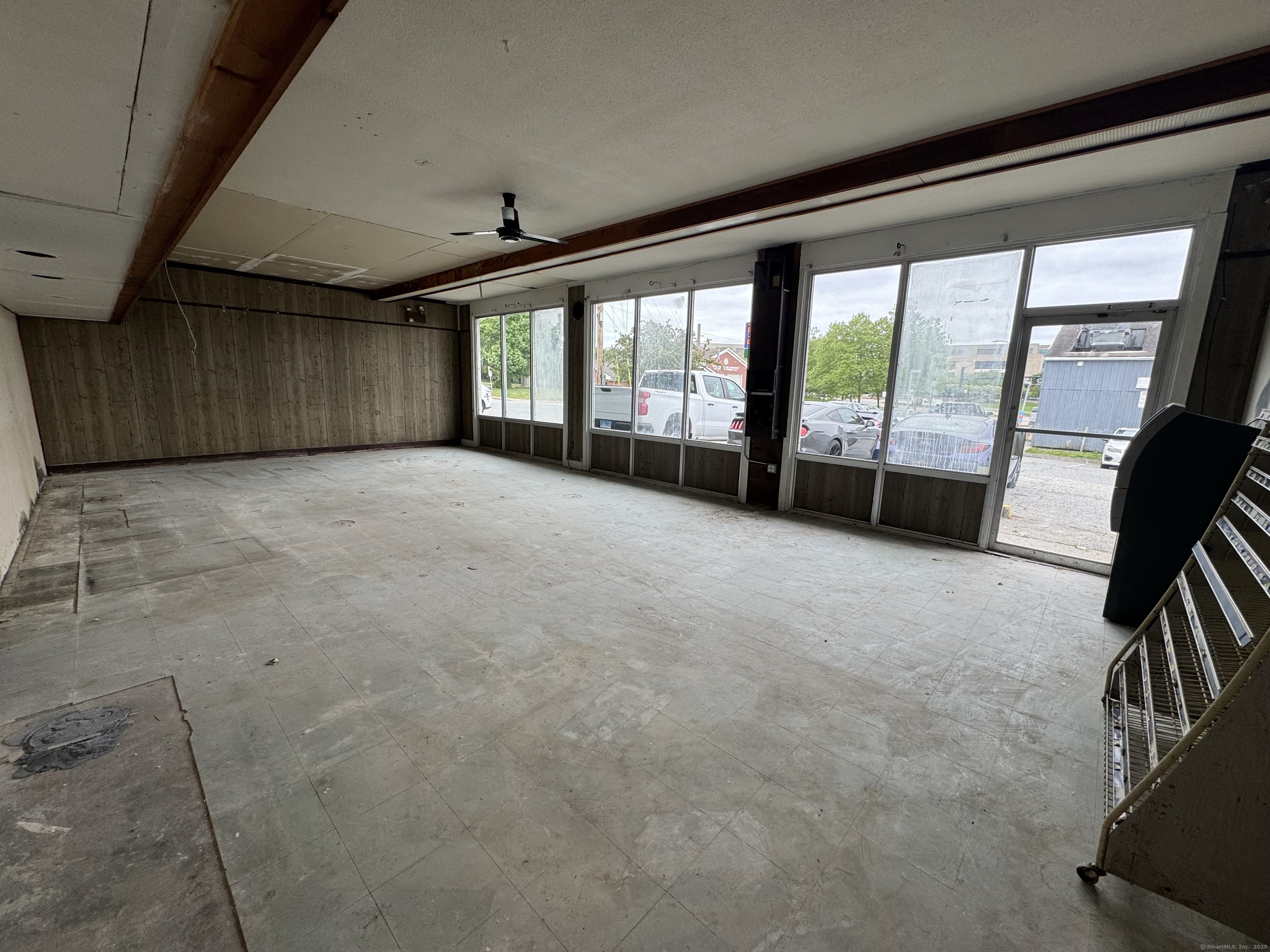 392 Eastern Point Road Property Photo 18