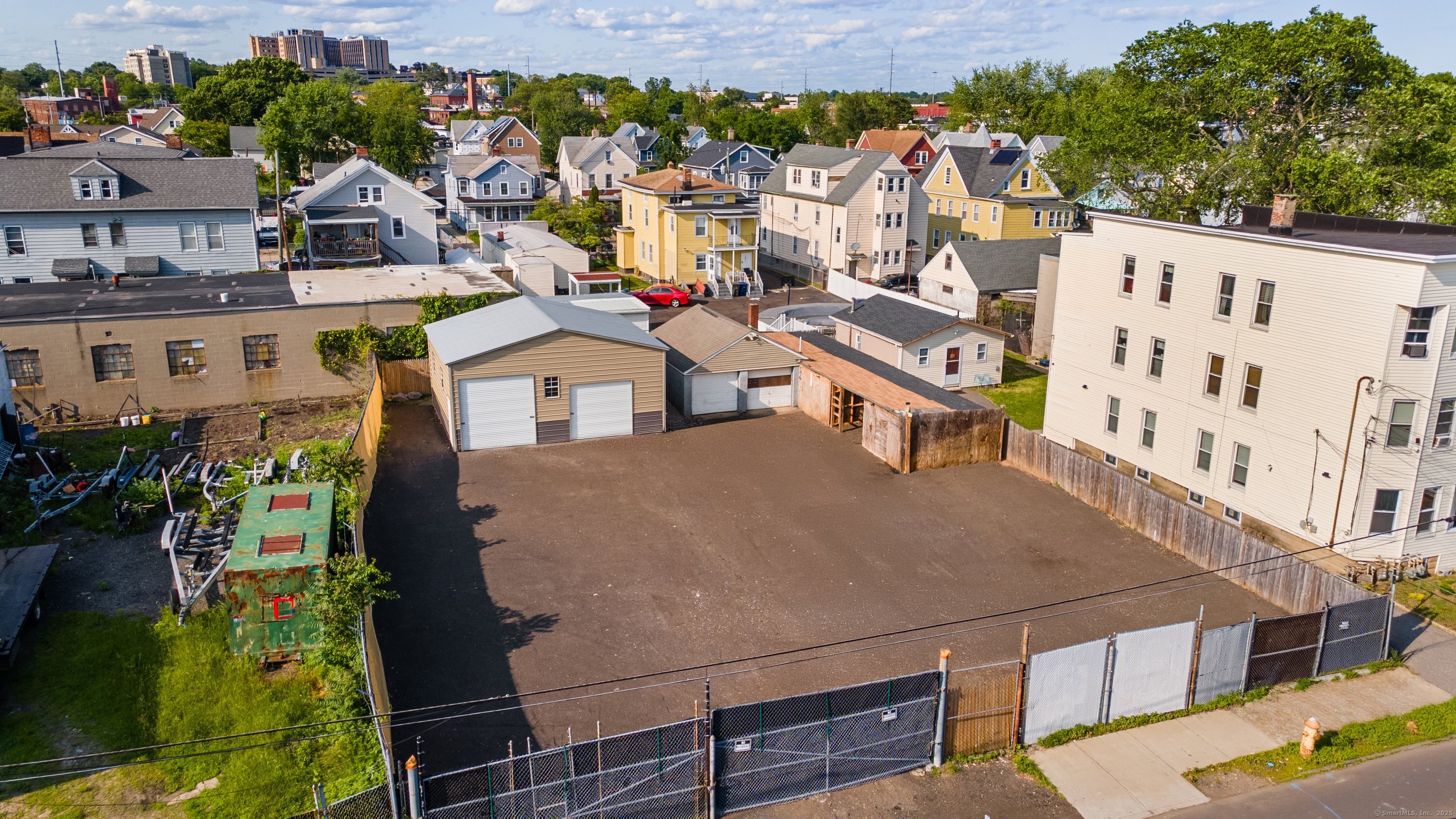 344 5th Street Property Photo 3