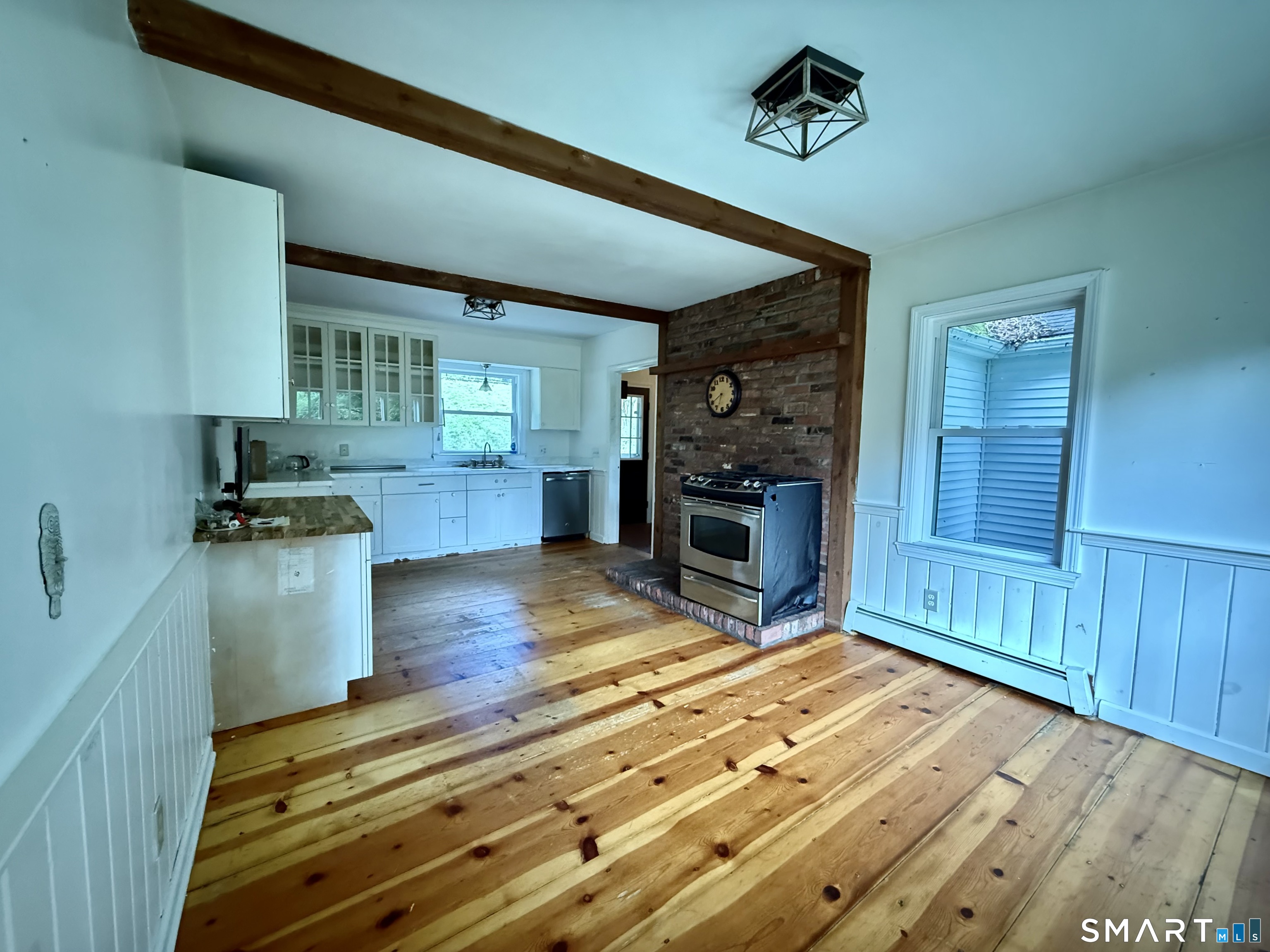 241 Hoop Pole Hill Road Property Photo 6
