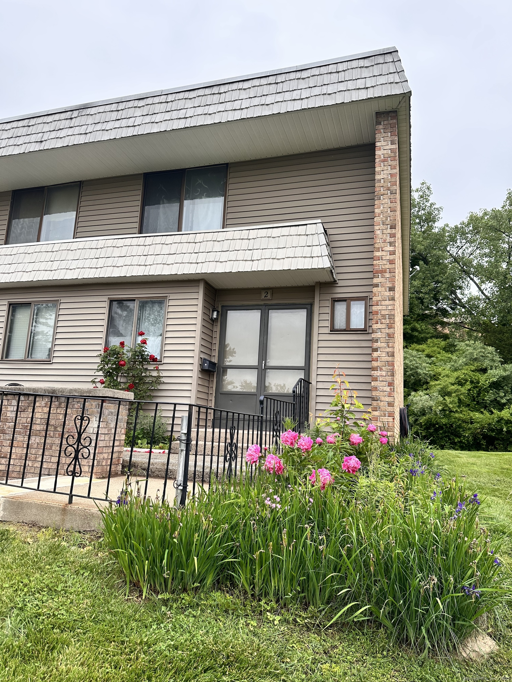 2 Briar 2 Court Property Photo 1