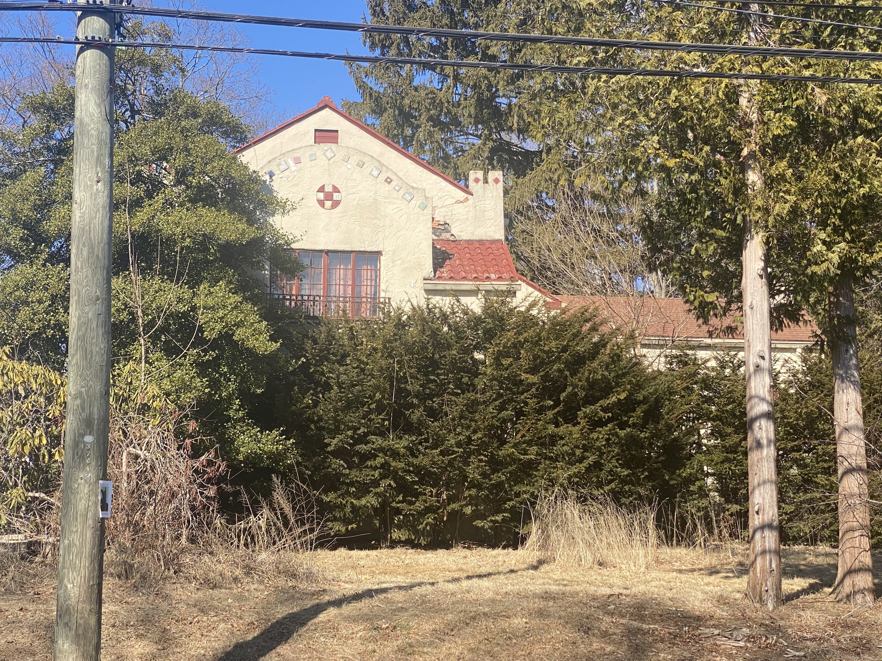 24100629 Property Photo 3