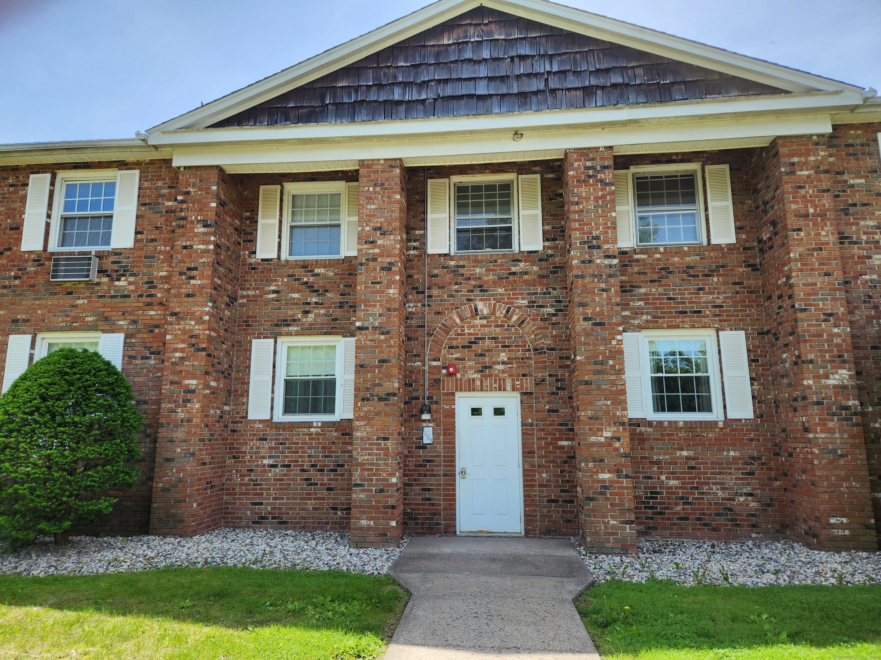 1465- A Willard Ave Property Photo 1