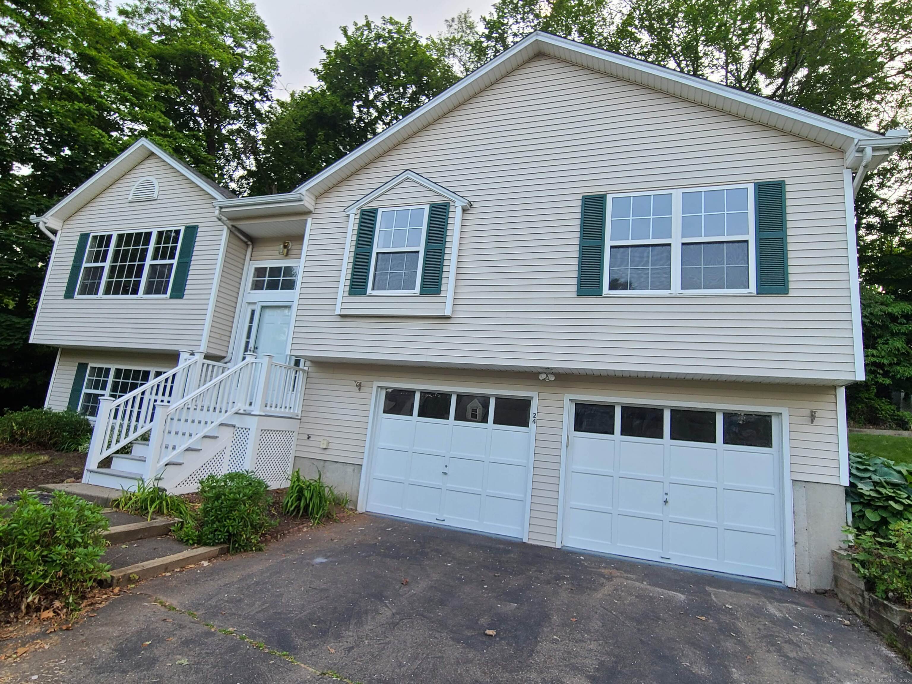 24 Wiscassett Avenue Property Photo 1