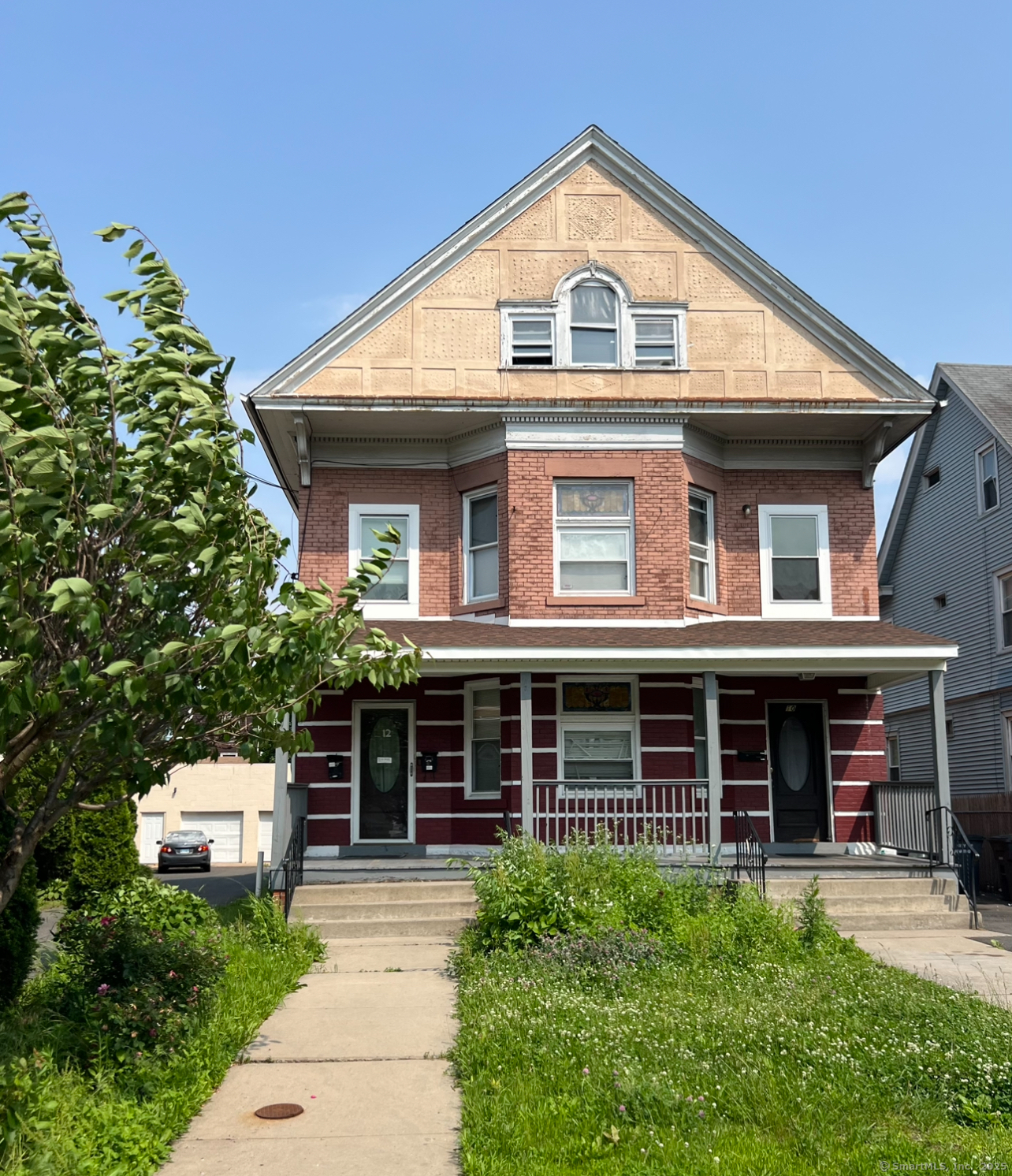 10 Burton St Property Photo 1