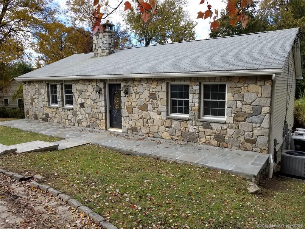 10 Overlook Drive Property Photo 1