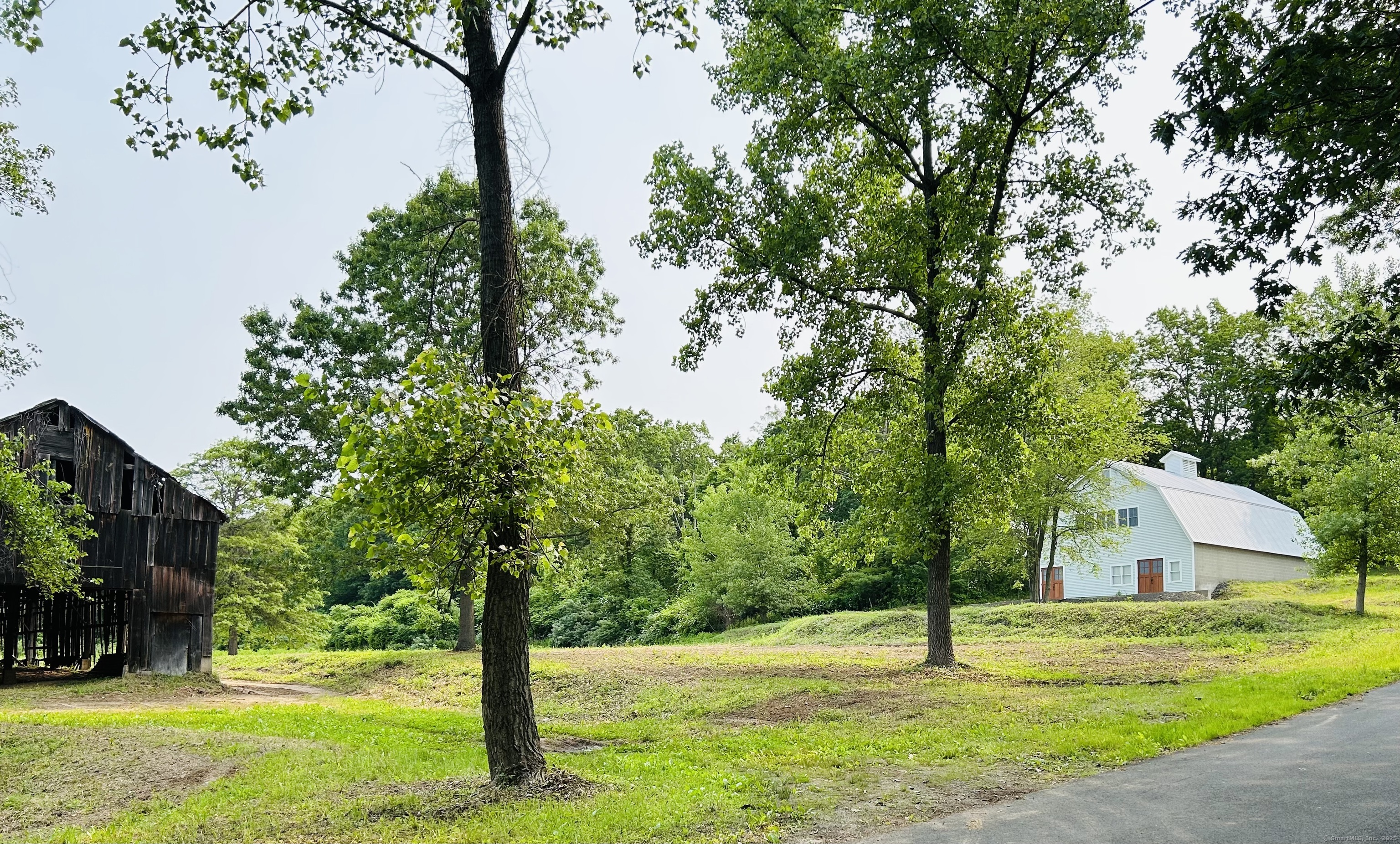 490 Old Day Hill Road Property Photo 1