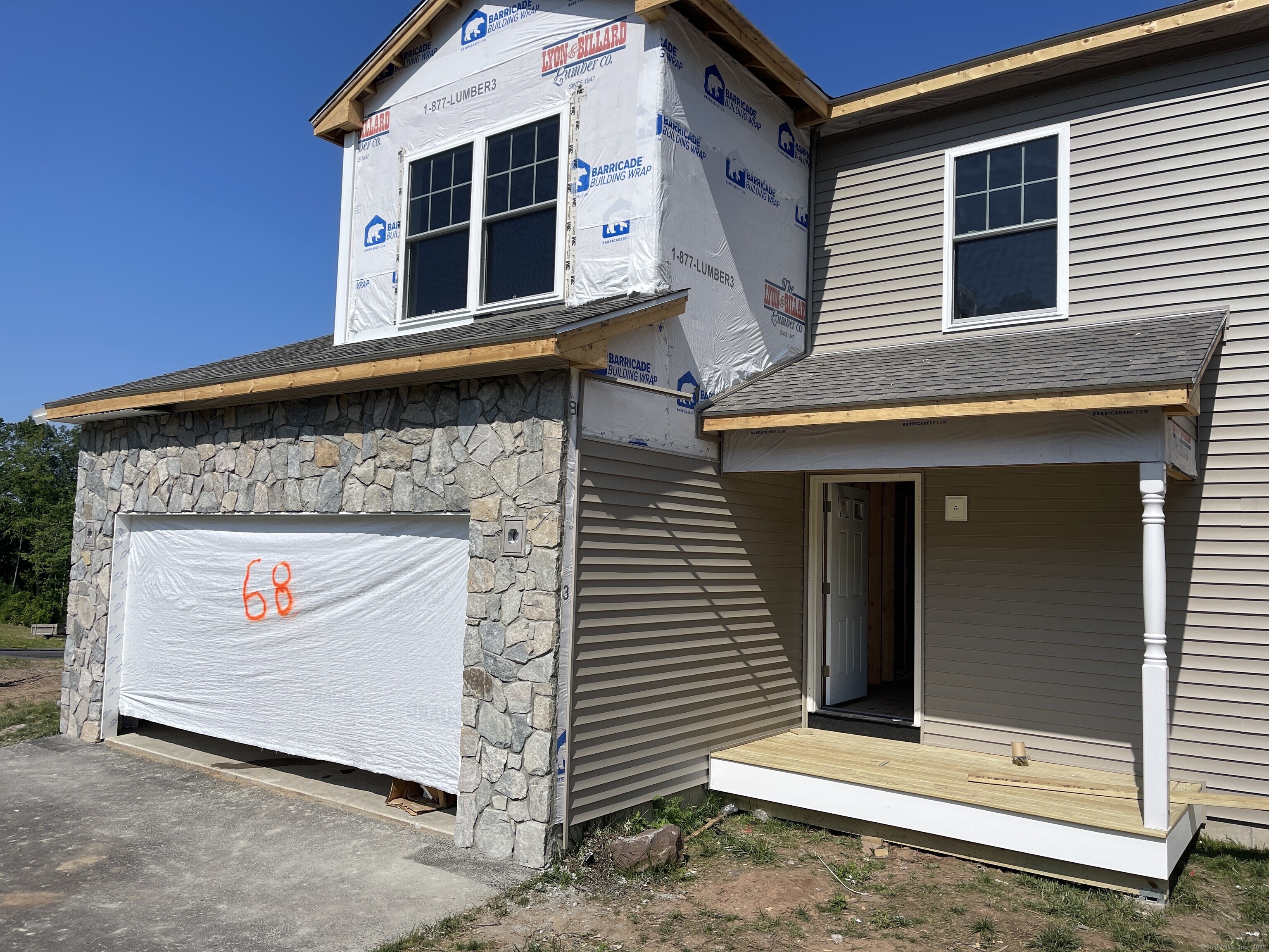 68 Belvedere (broadmoor) Drive Property Photo 1