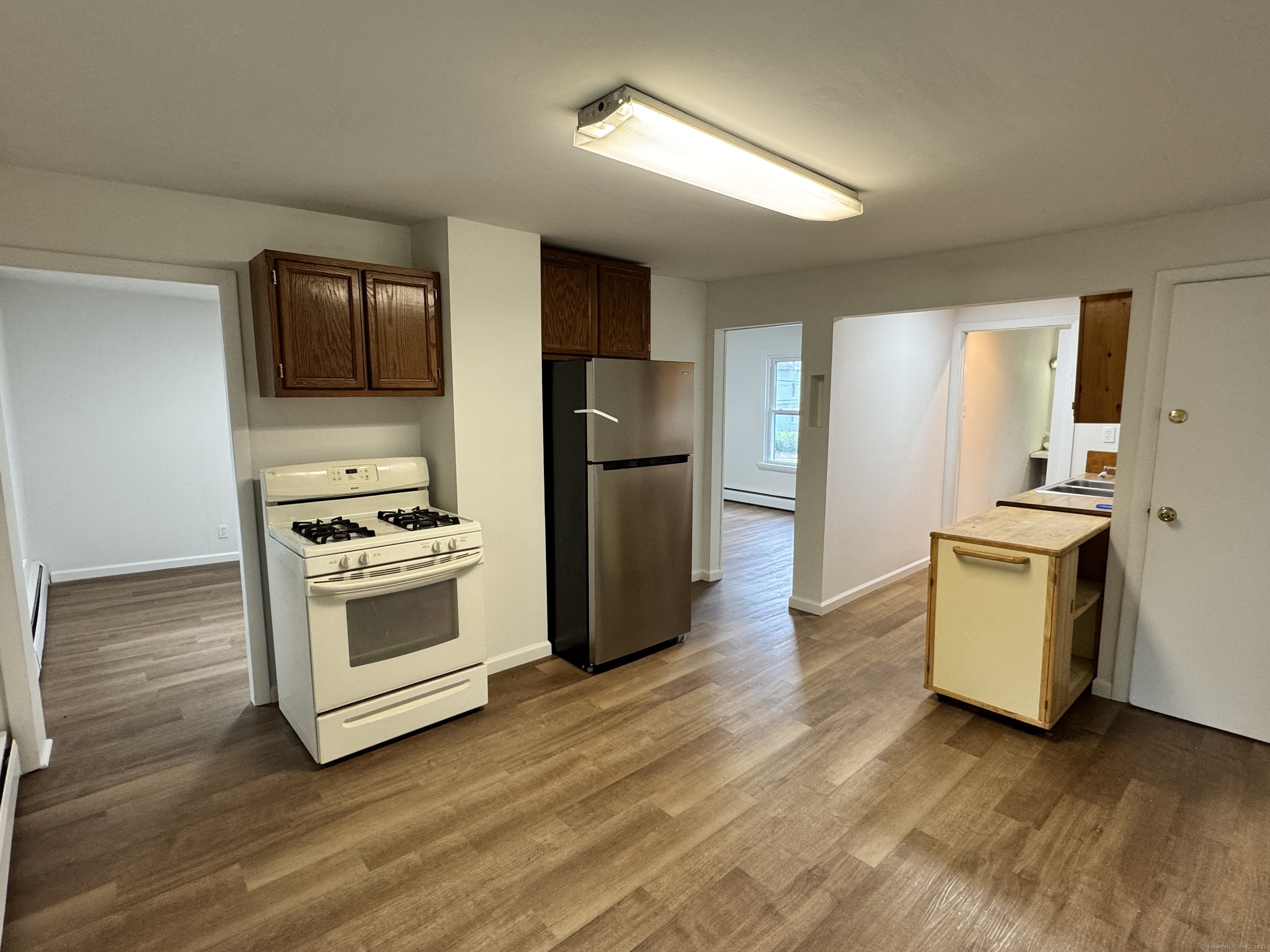 81 Springdale 3 Avenue Property Photo 1