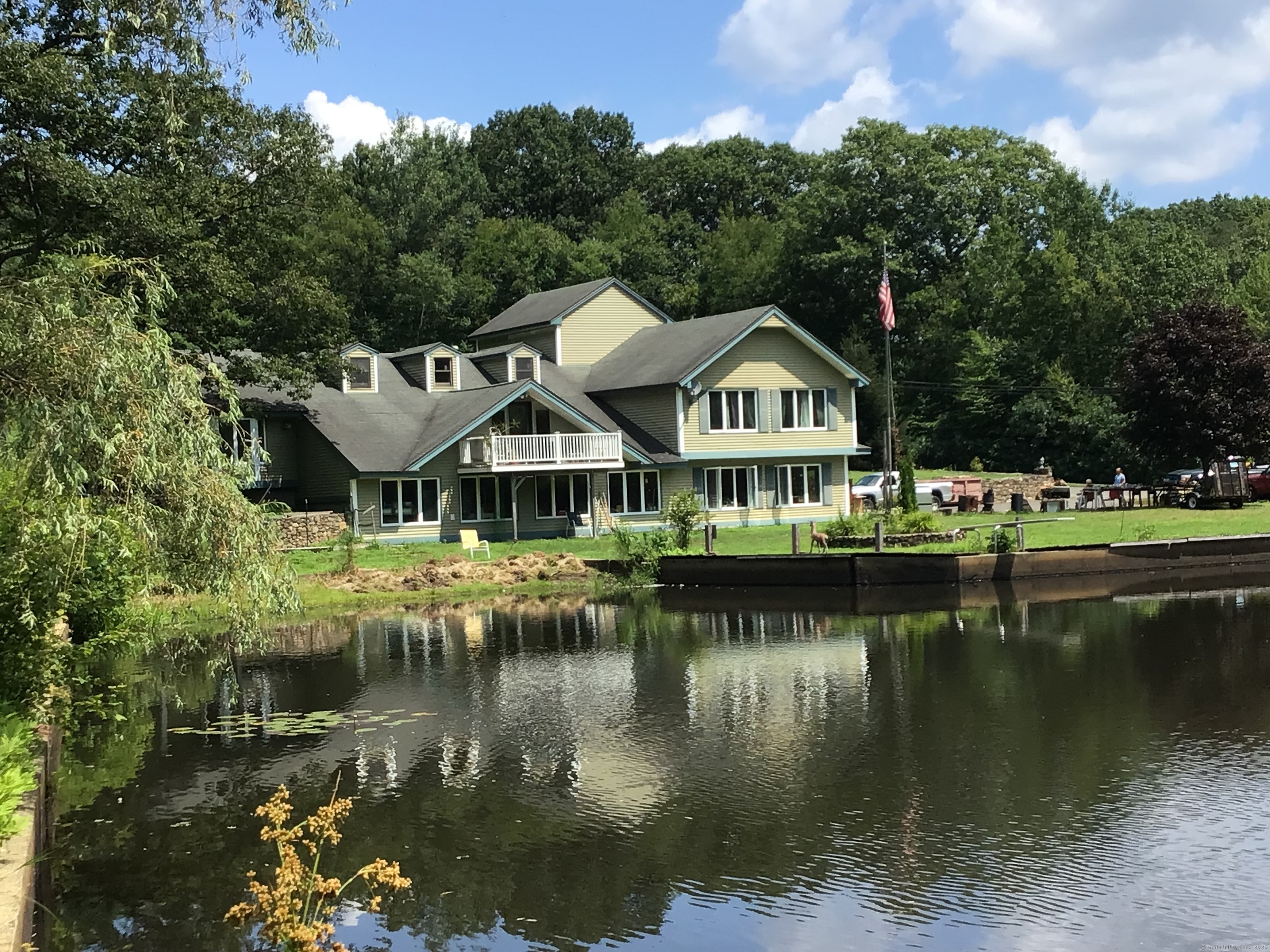 1045 Thomaston Road