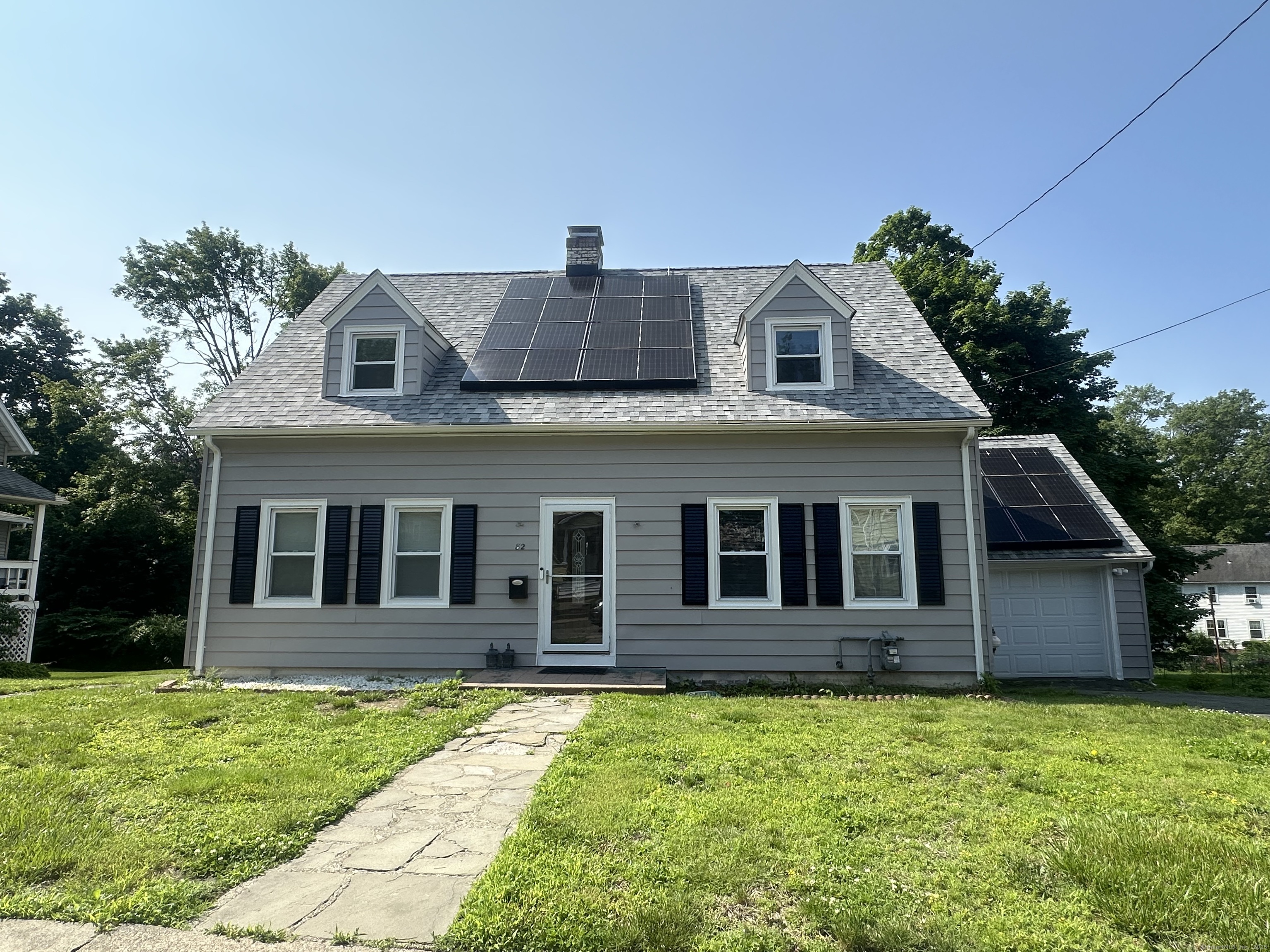 82 Trowbridge Pl Property Photo 1