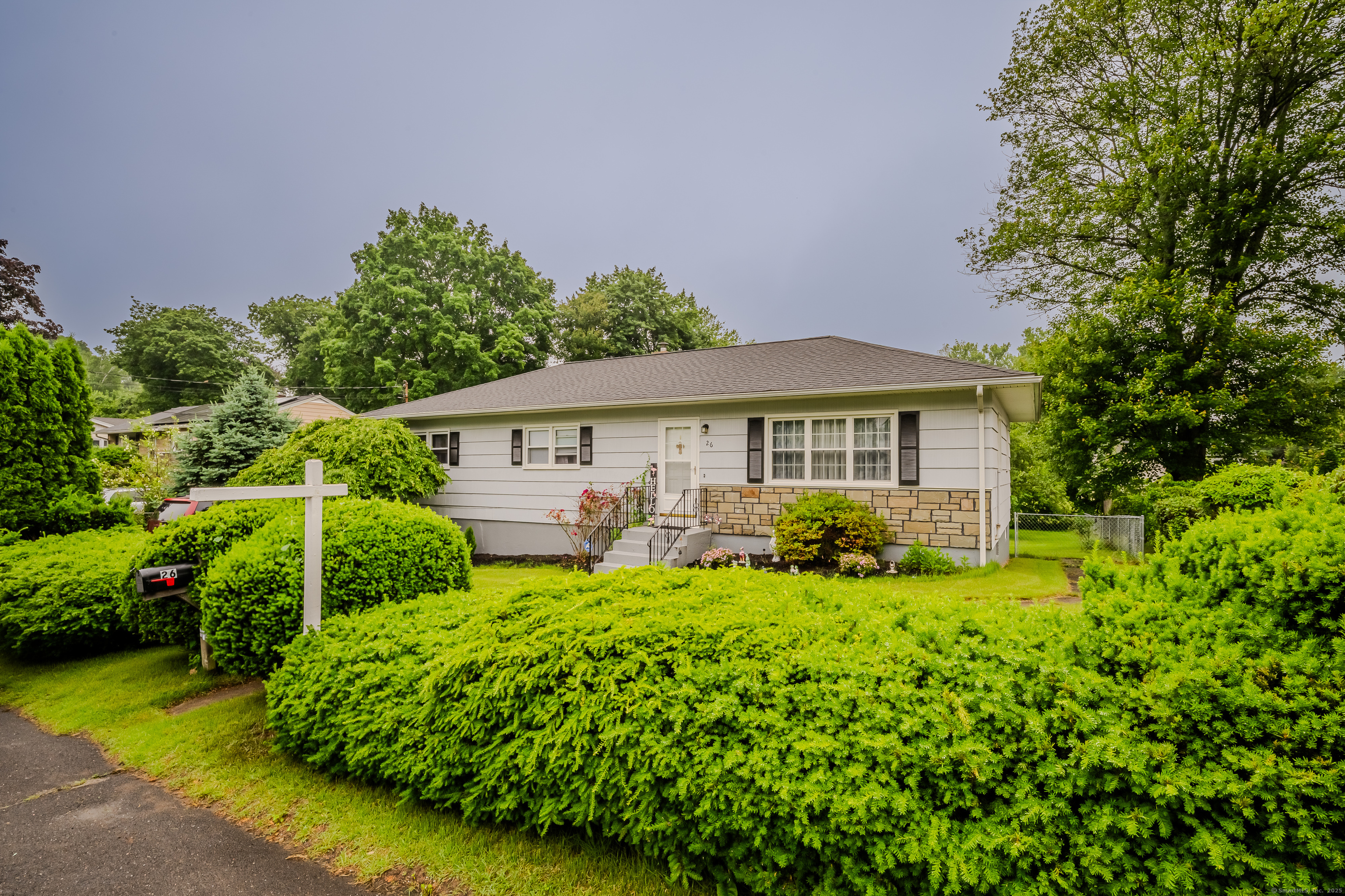 26 Oakleaf Drive Property Photo 1