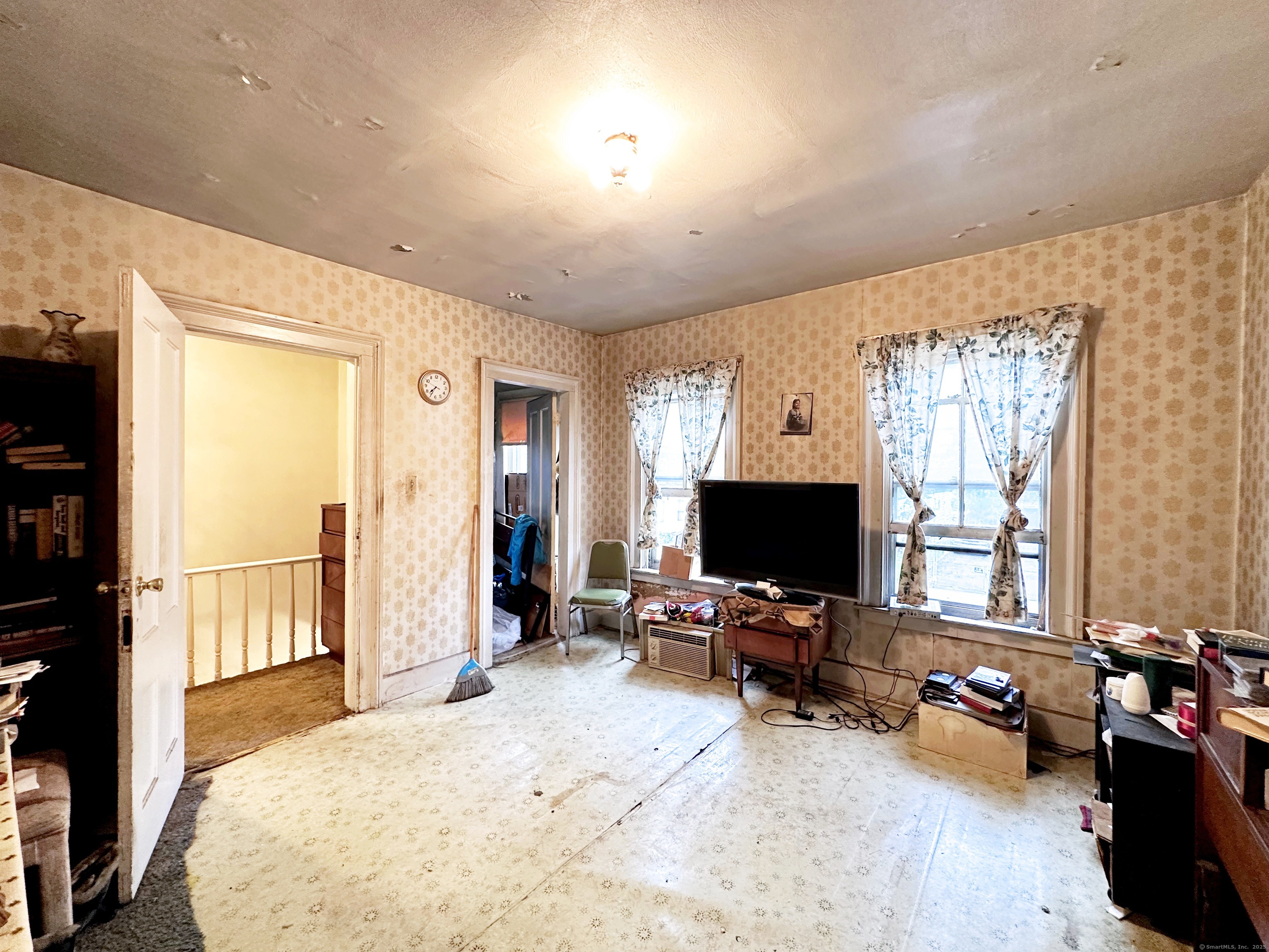26 Lamberton Street Property Photo 22
