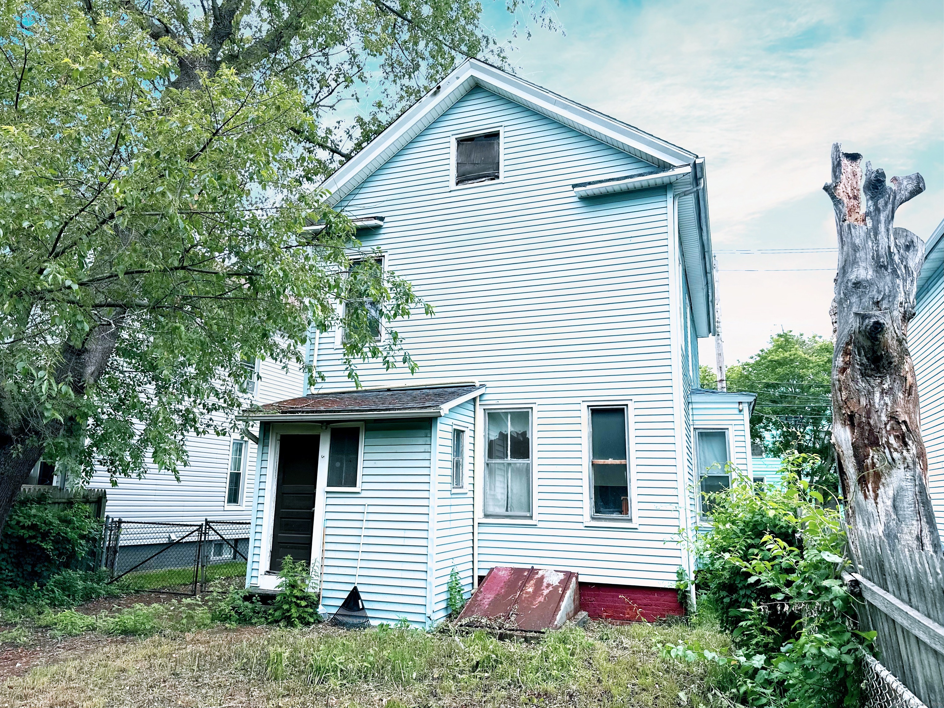 26 Lamberton Street Property Photo 38