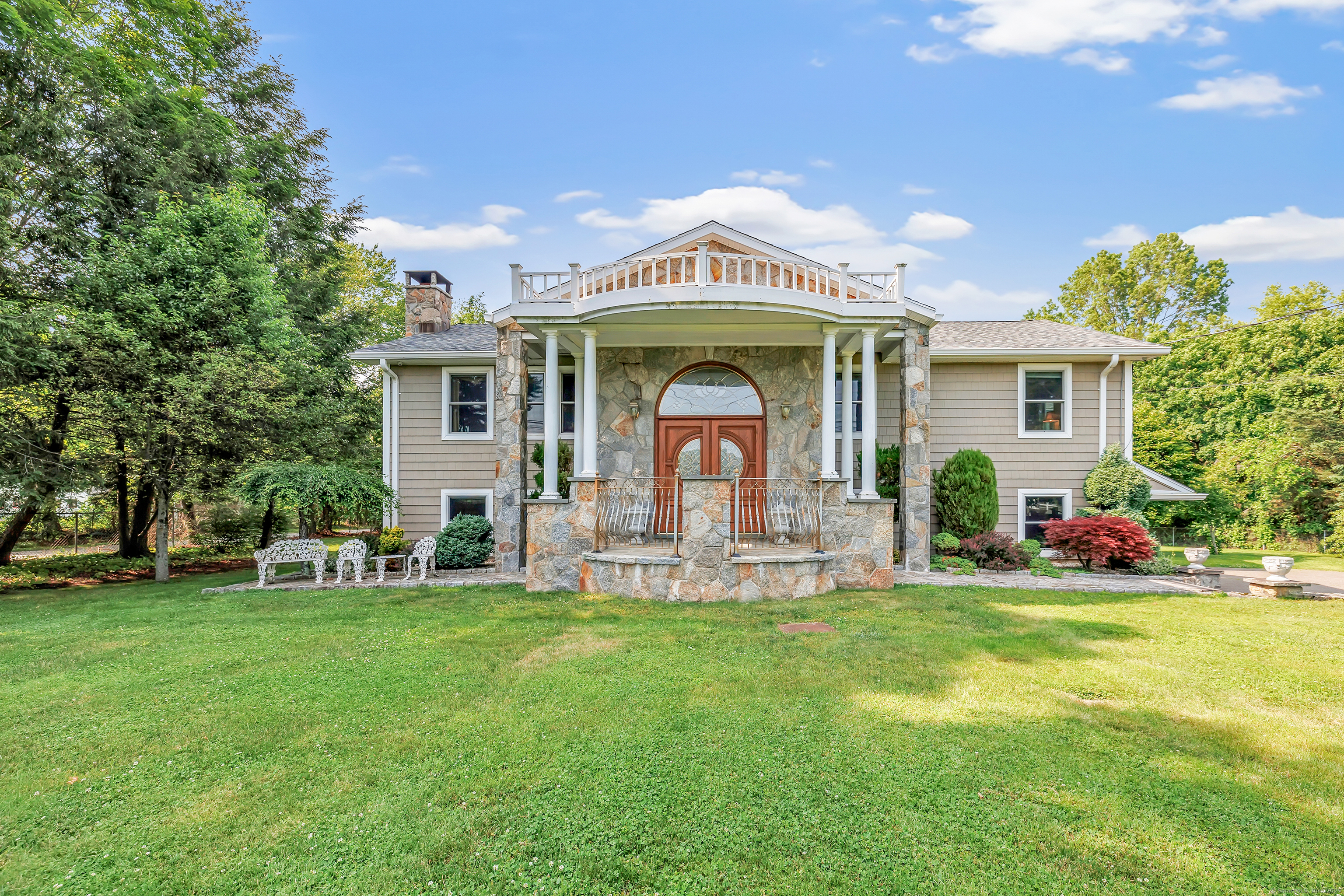 229 Mohegan Road