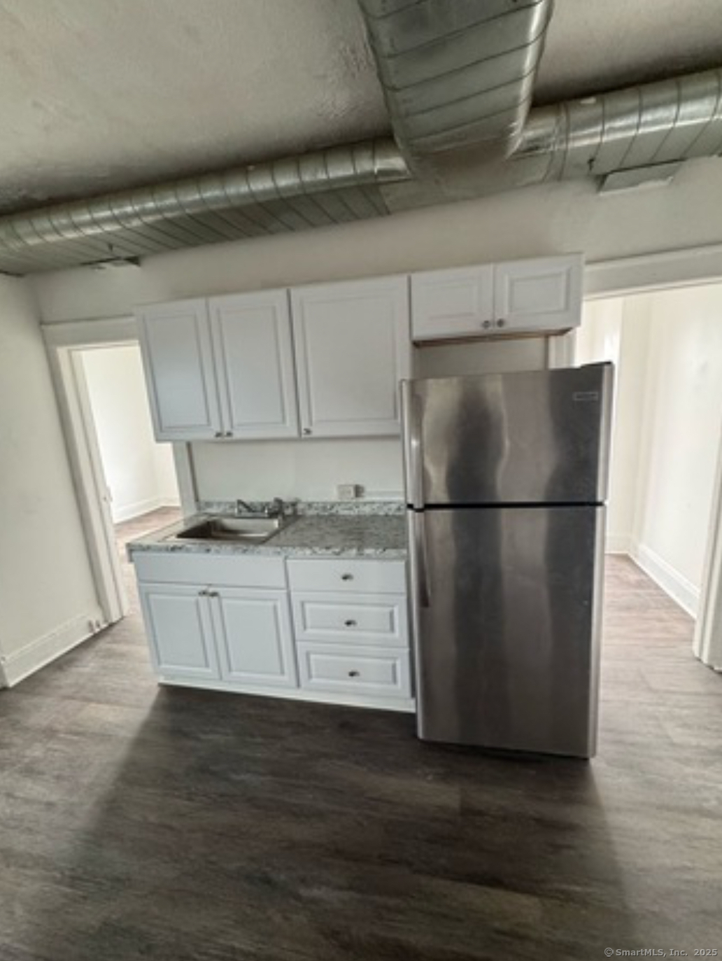159 Charles 8 Street Property Photo 1