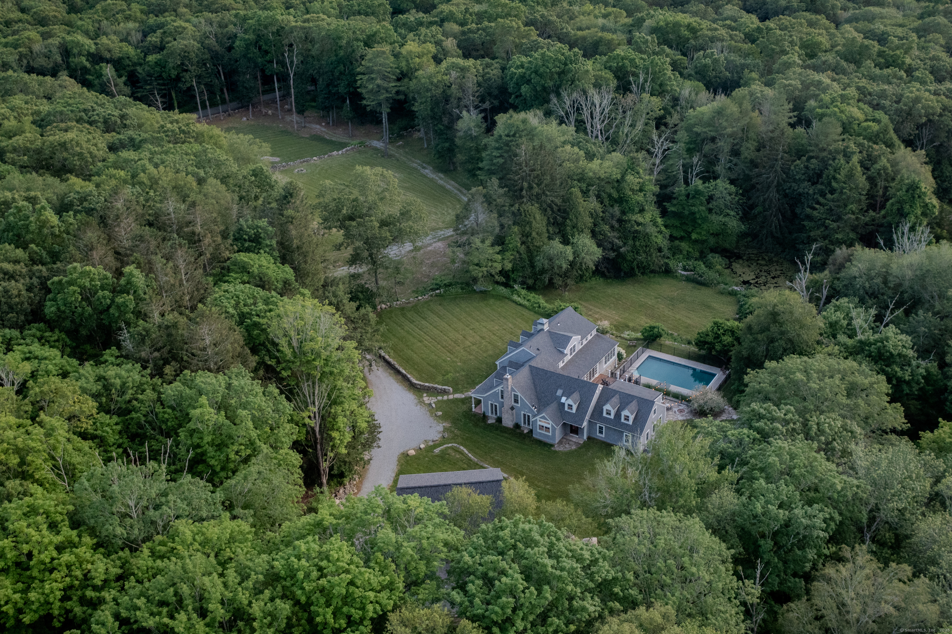 188 Wolf Neck Road Property Photo 1