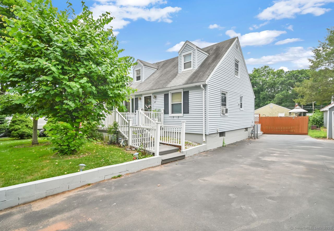 177 Parkview Street Property Photo 1