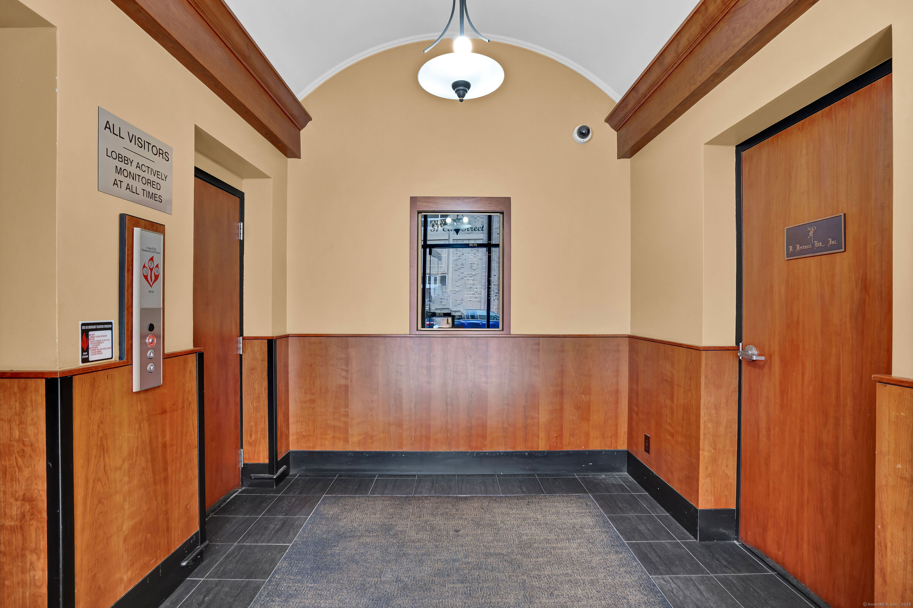 47 5th St Property Photo 12