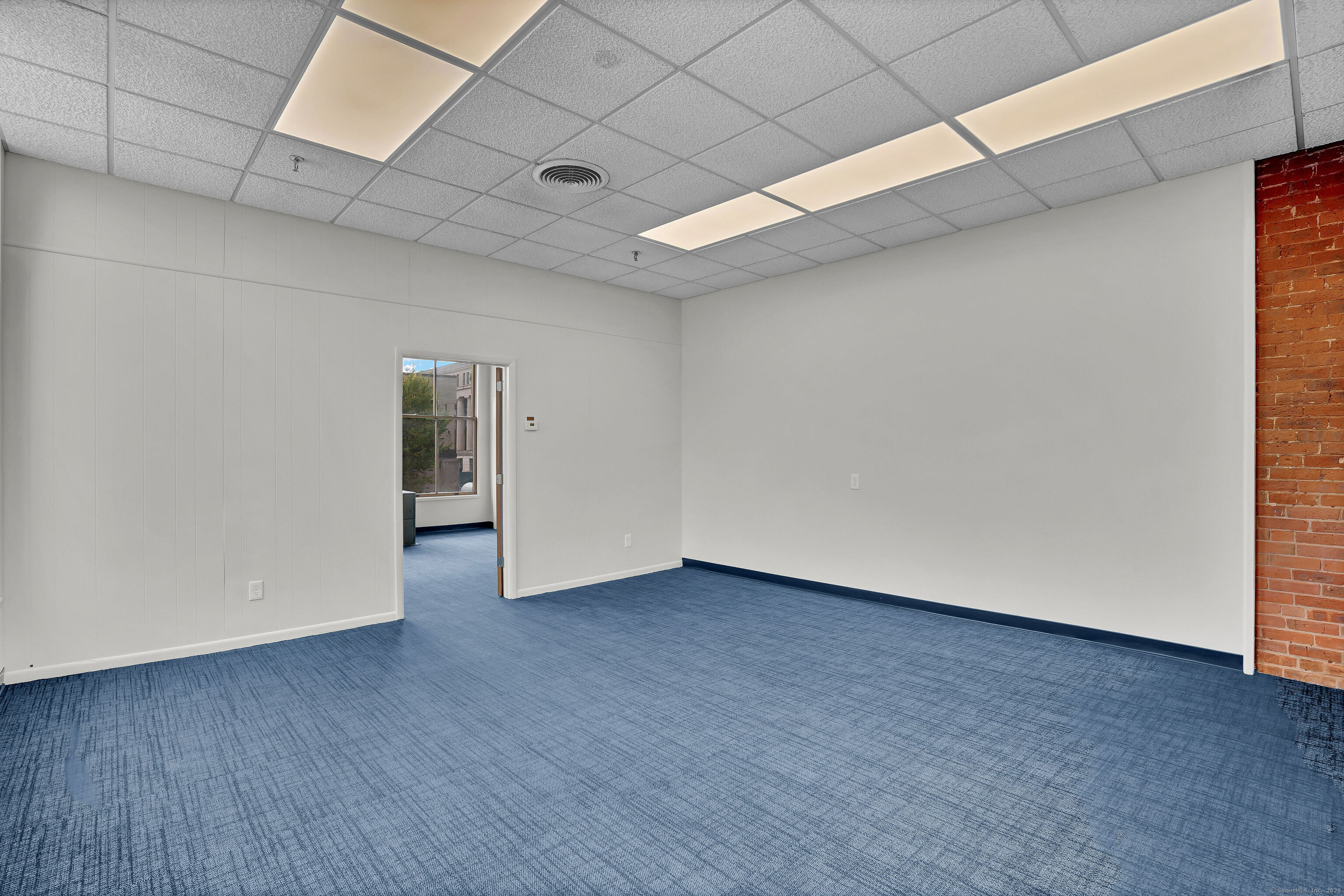 47 5th St Property Photo 21