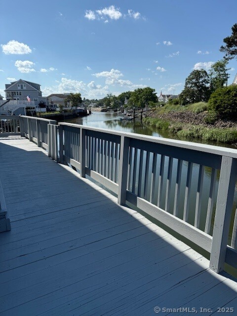 2142 Fairfield Beach Road Property Photo 16