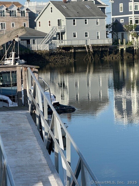 2144 Fairfield Beach Road Property Photo 2