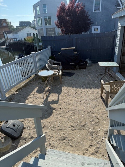 2144 Fairfield Beach Road Property Photo 22
