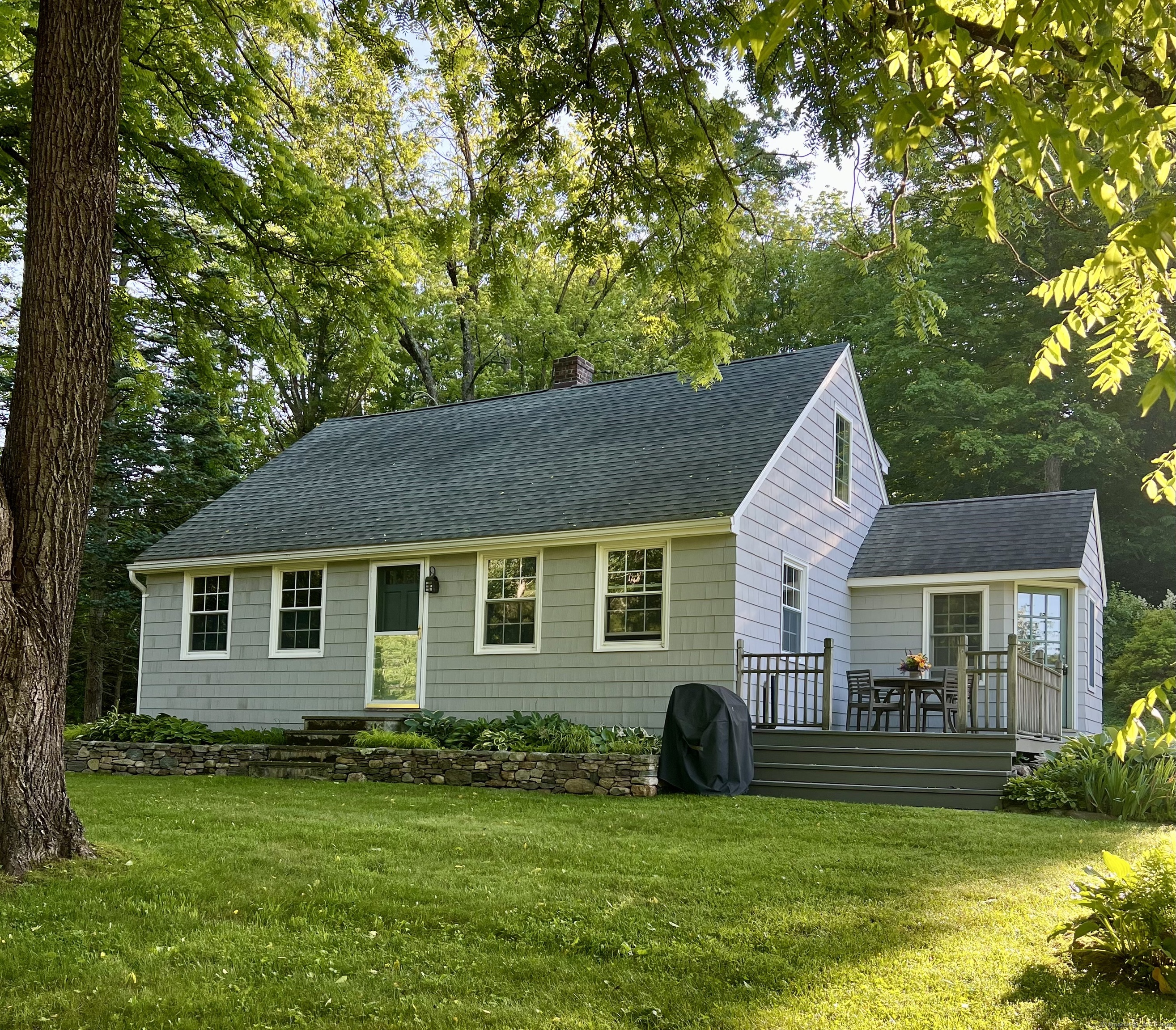 468 River East Road Property Photo 1