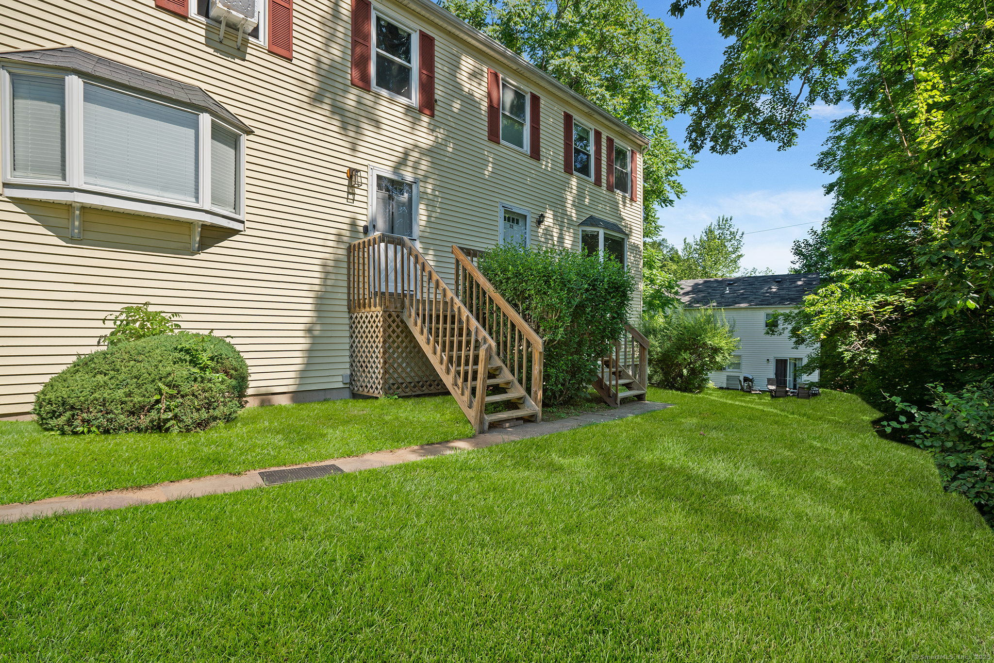 20 Maple Avenue Property Photo 1