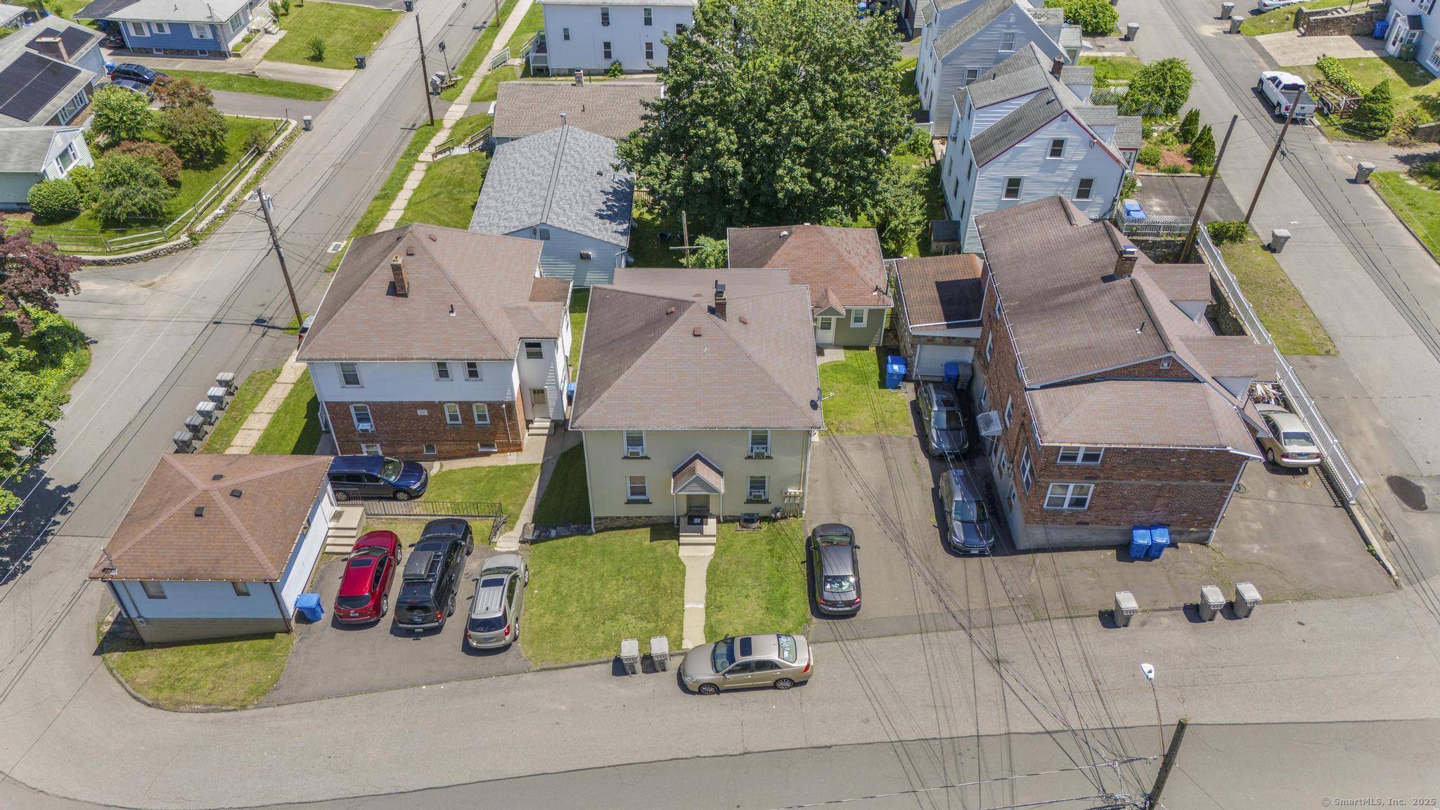 14 Units Property Photo 1