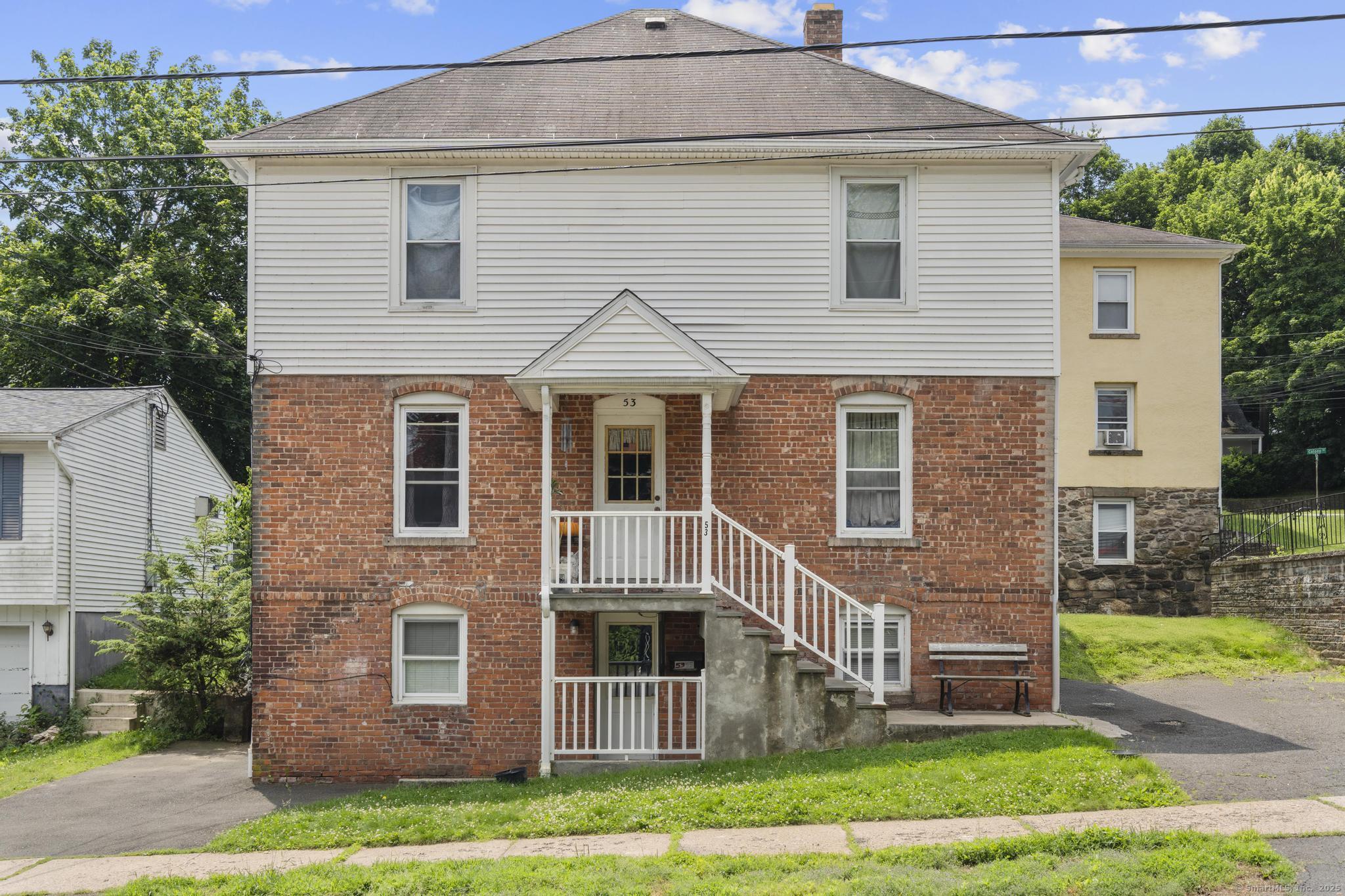 14 Units Property Photo 13