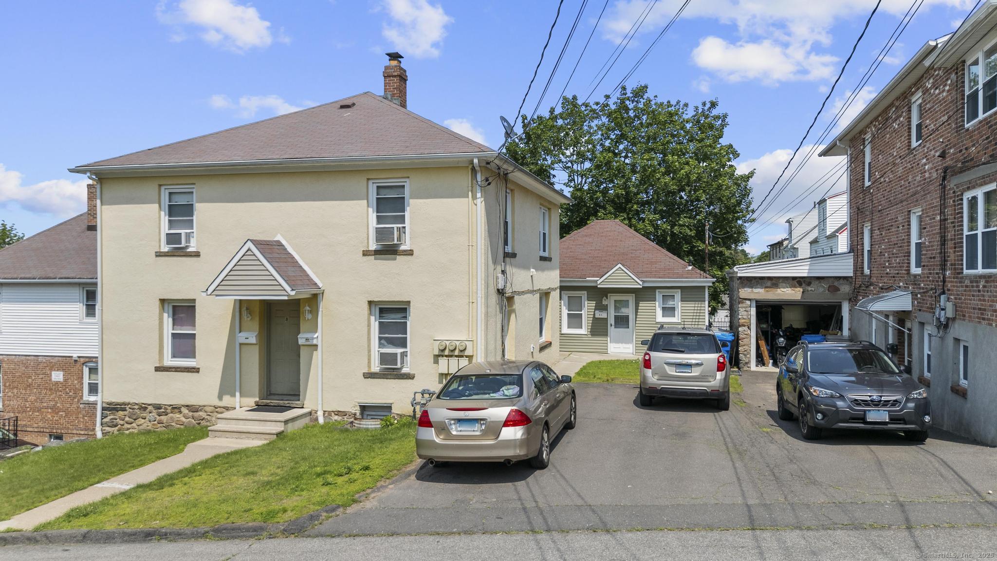 14 Units Property Photo 17
