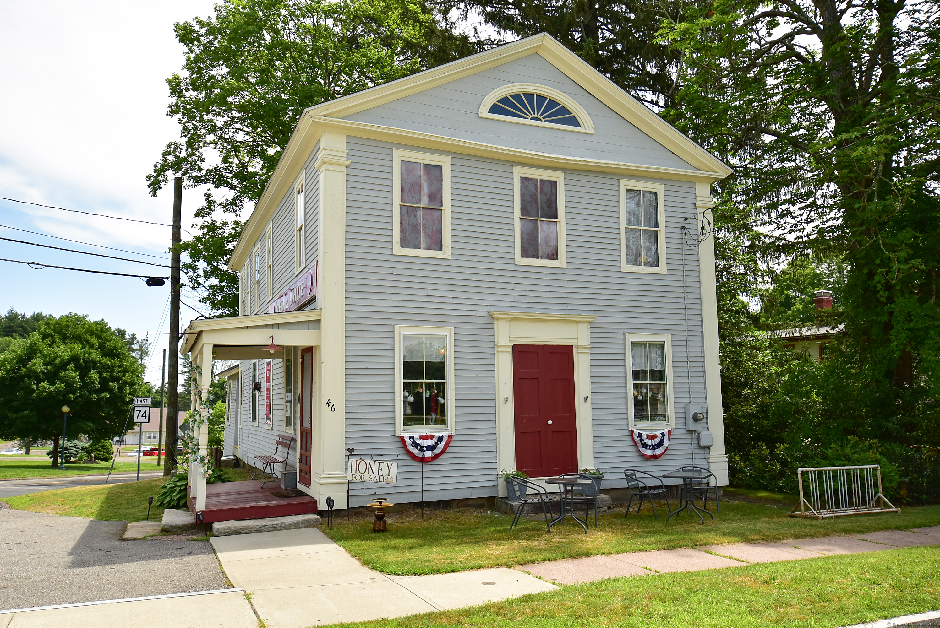 46 Tolland Green Property Photo 3